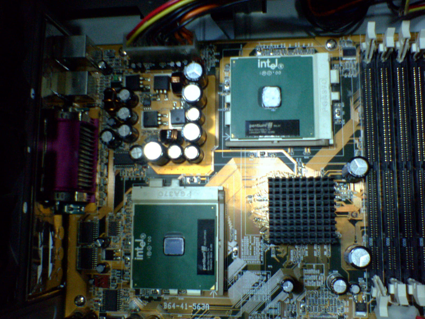 HDD増設PCのデュアルCPU「PentiumIII」