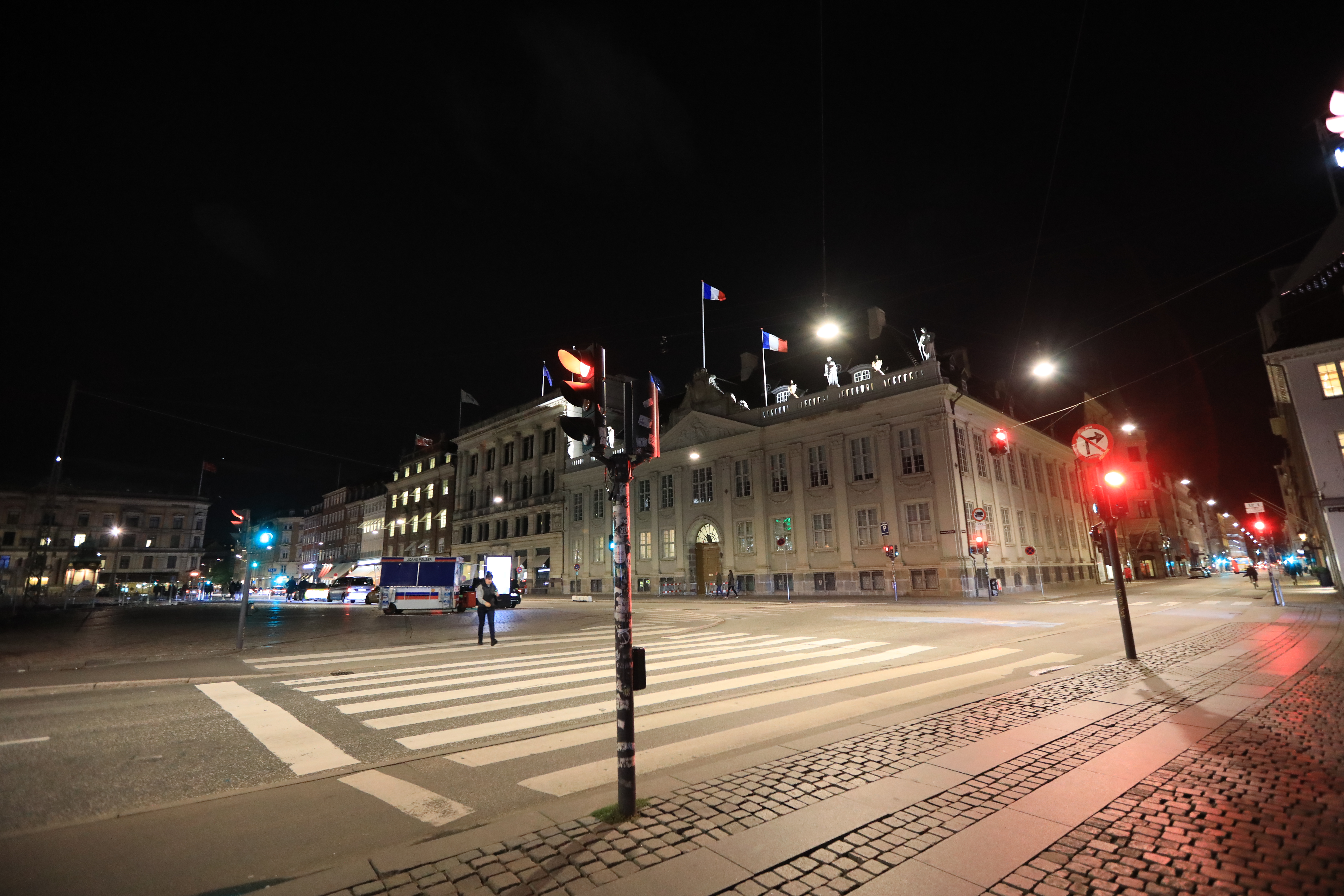 コペンハーゲンの川沿いの大通り、メインストリート５
