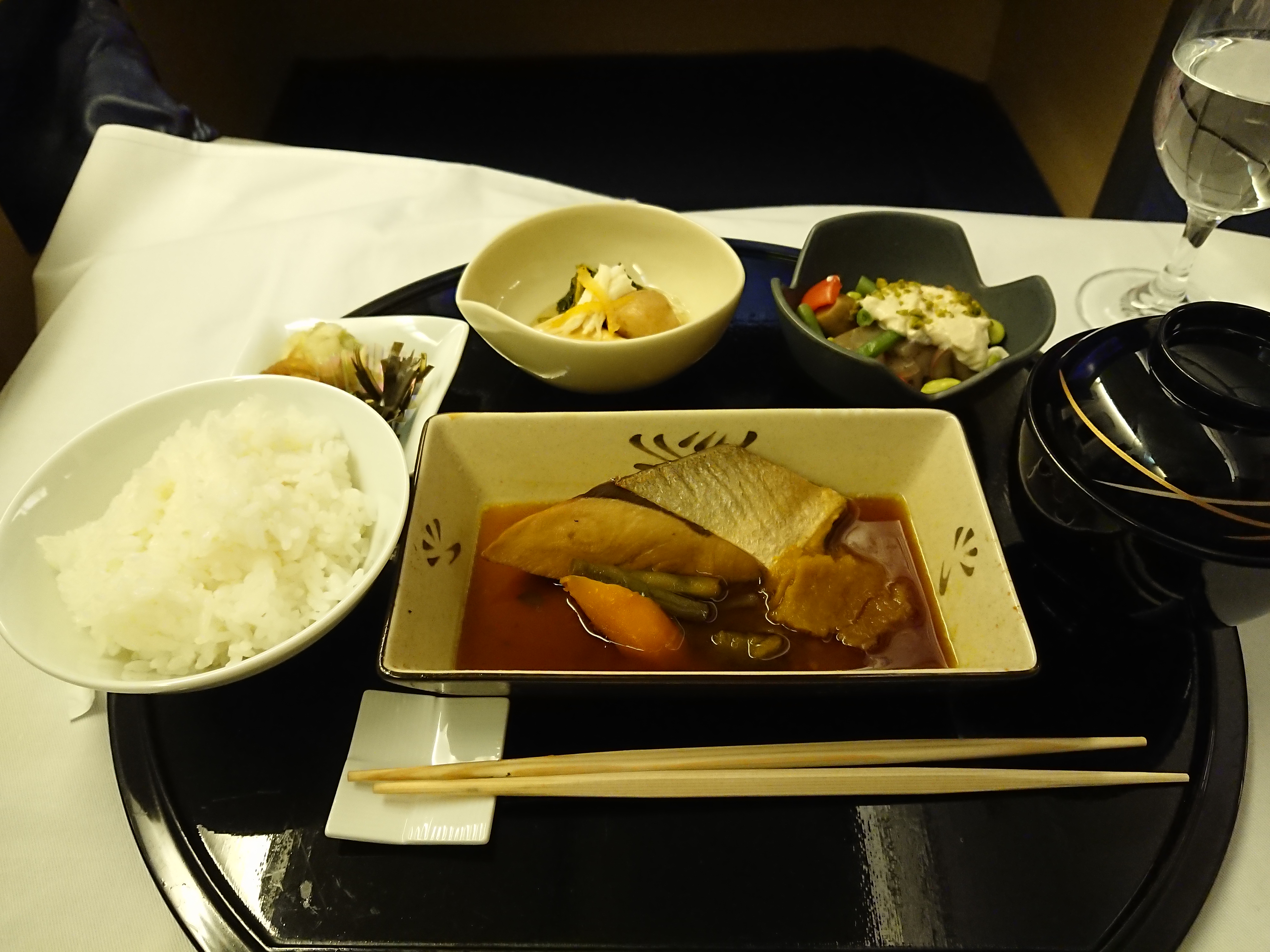 和食６「煮物、小鉢、主菜、御飯」１