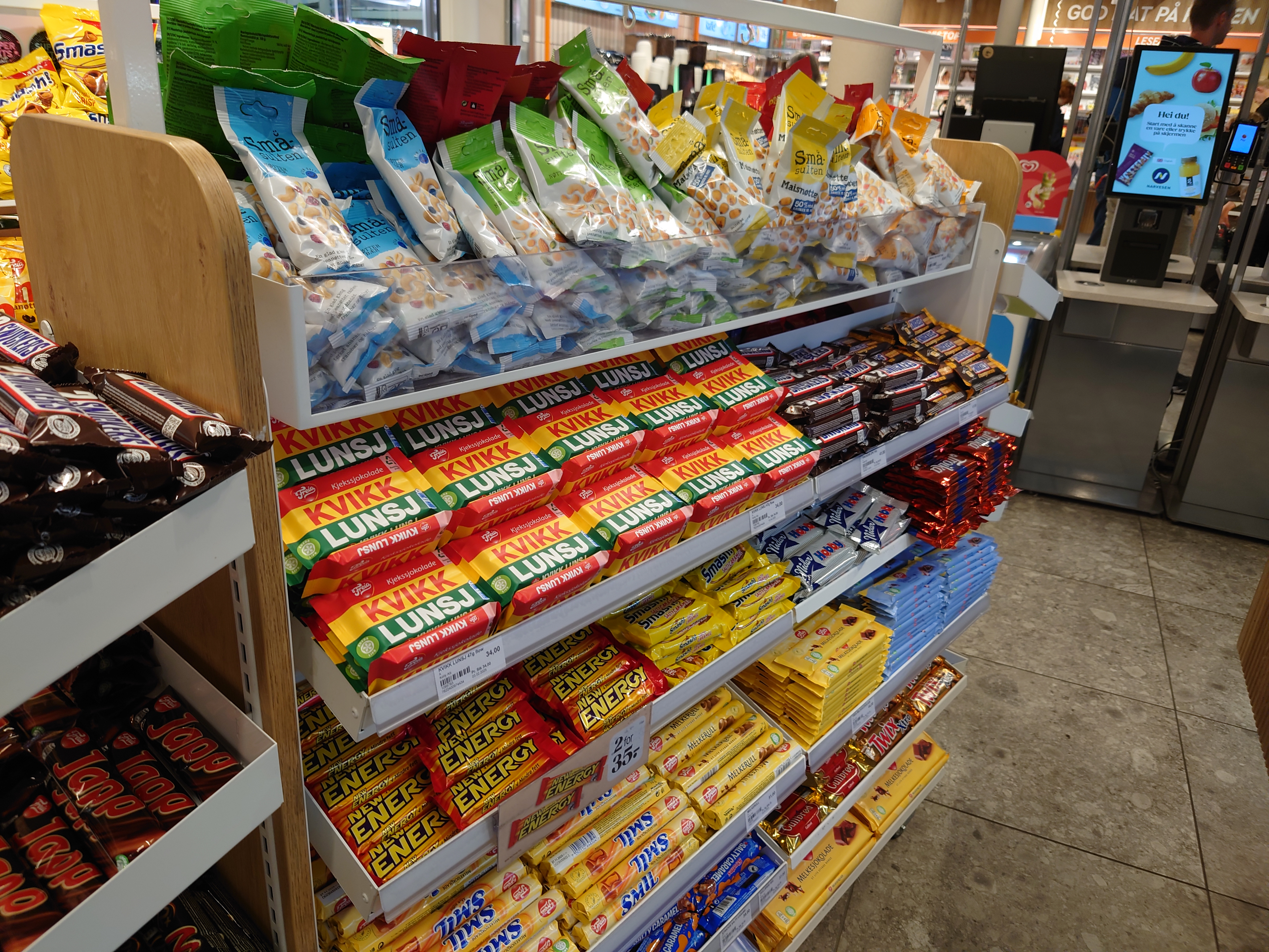 オスロ中央駅内のお店の店内１