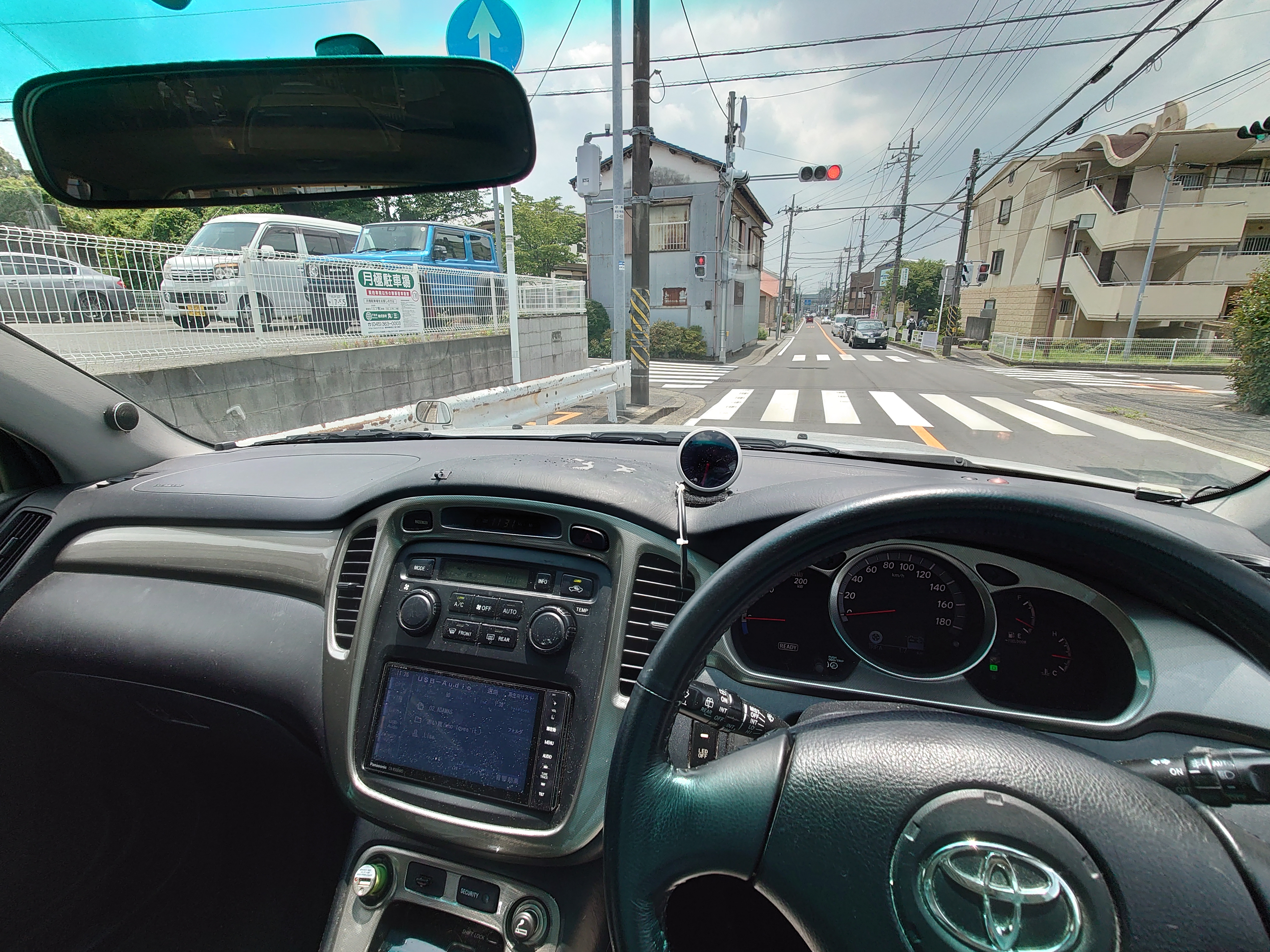 クルーガーハイブリッドの運転席