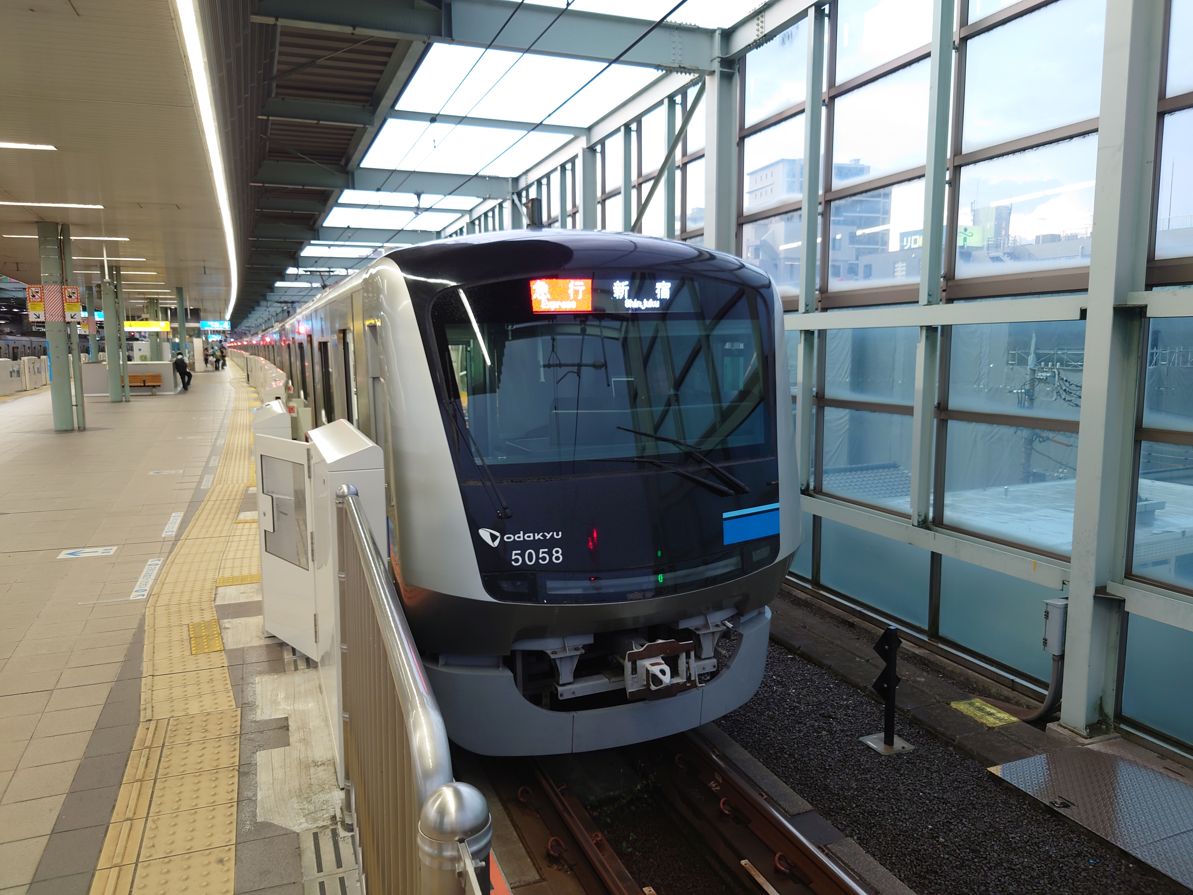 新宿行きの新しい車両