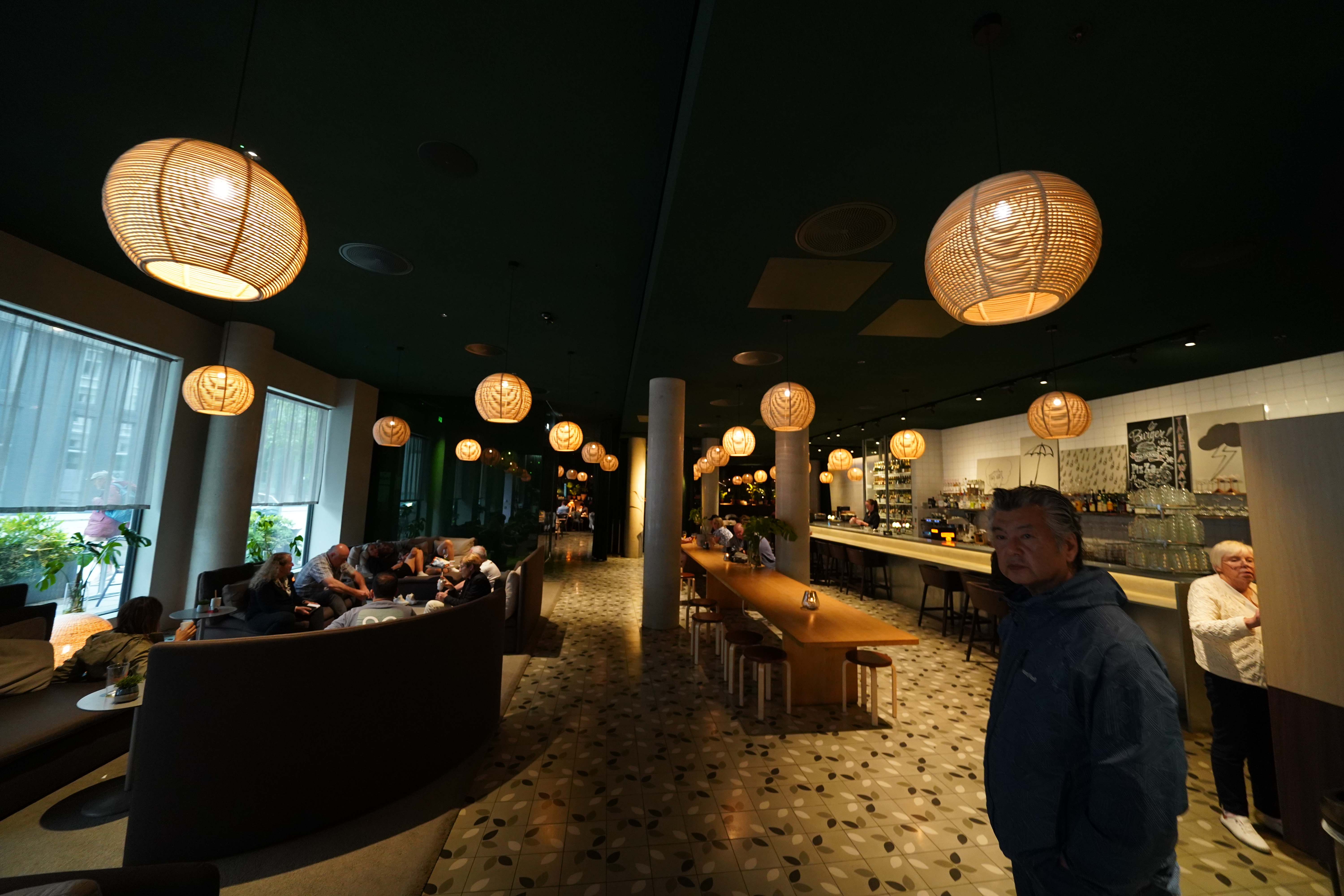 ホテルの飲食店部分