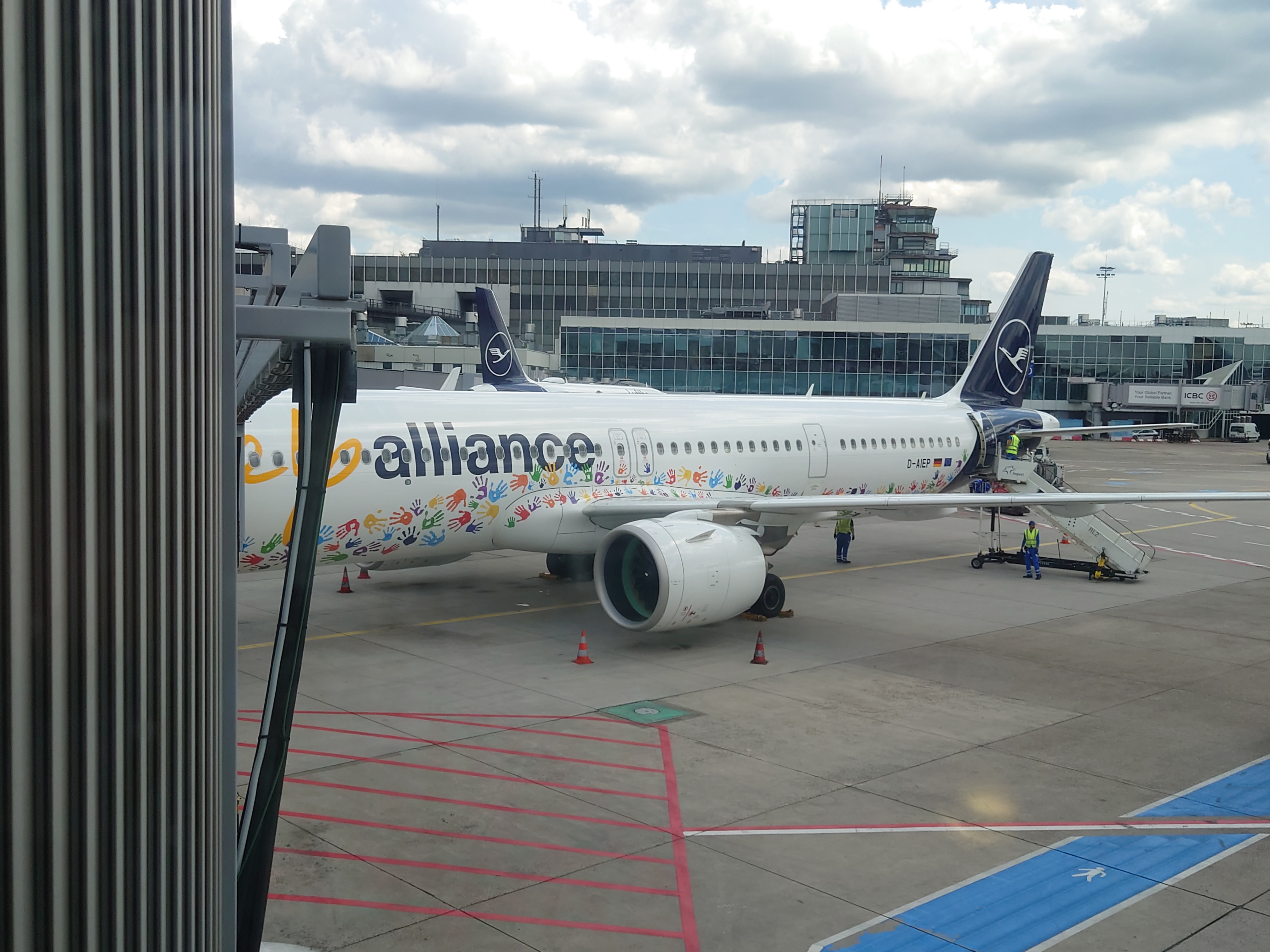 乗ってきたルフトハンザ航空の飛行機
