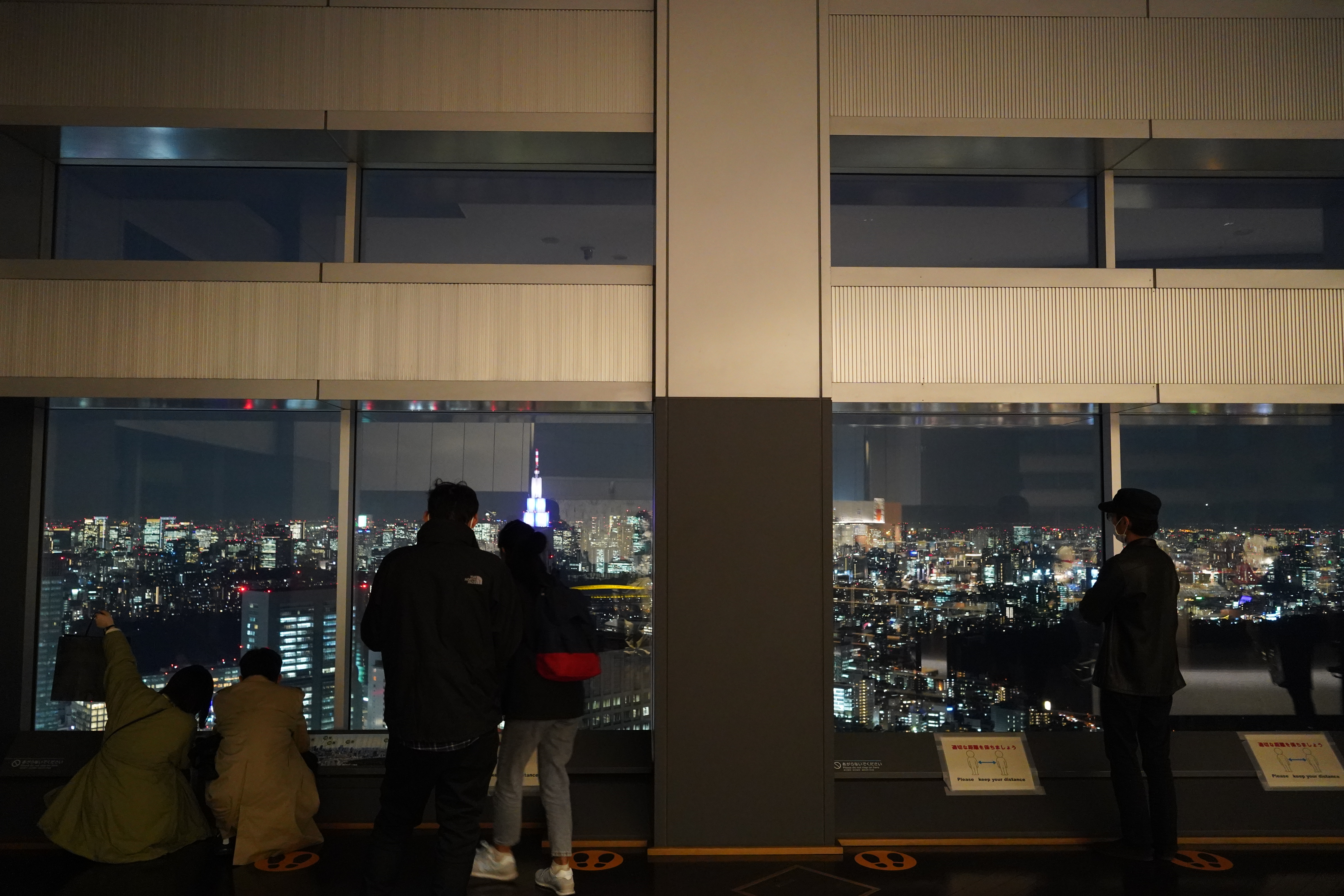 都庁展望台の中２