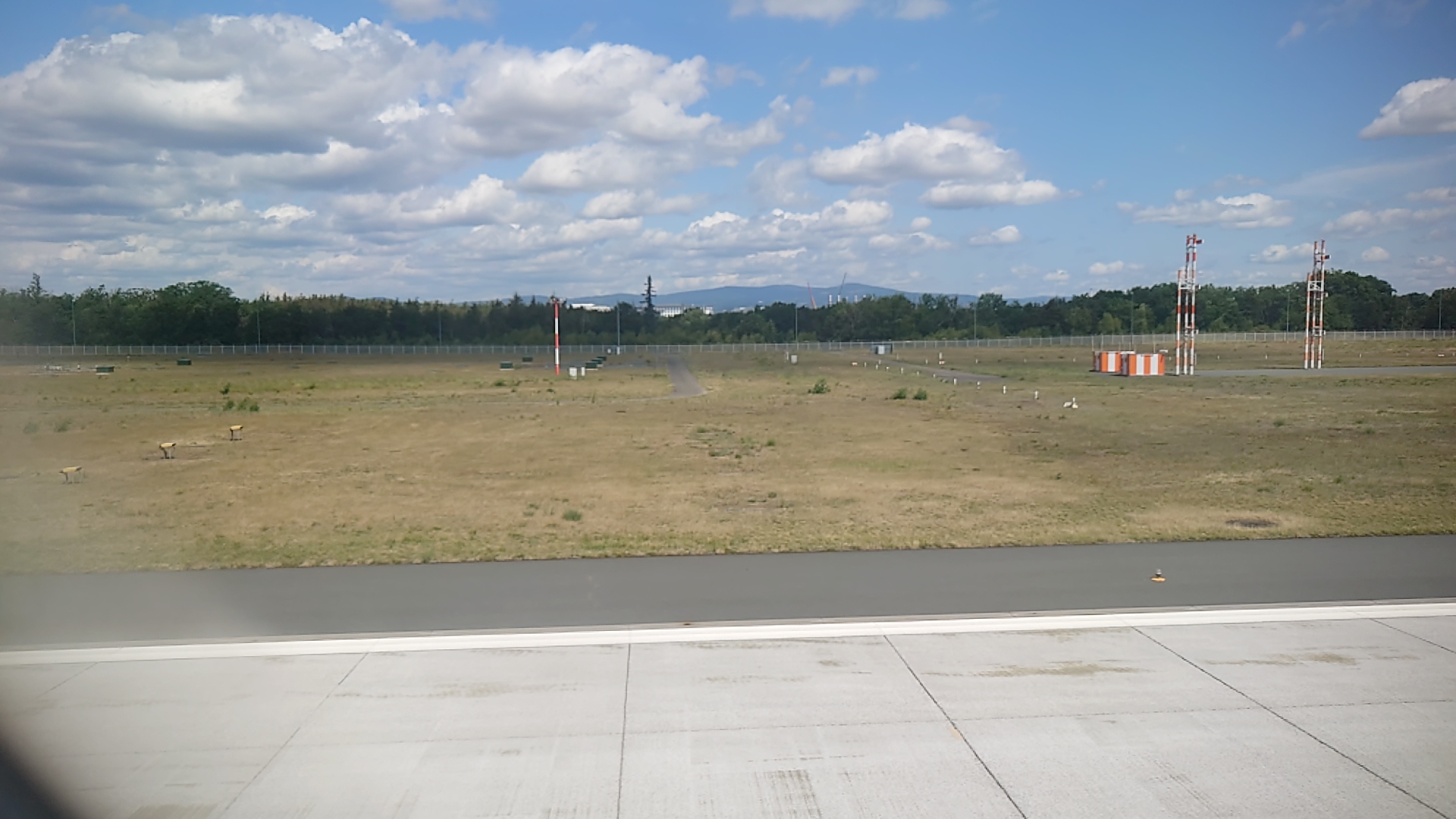 フランクフルト空港に着陸