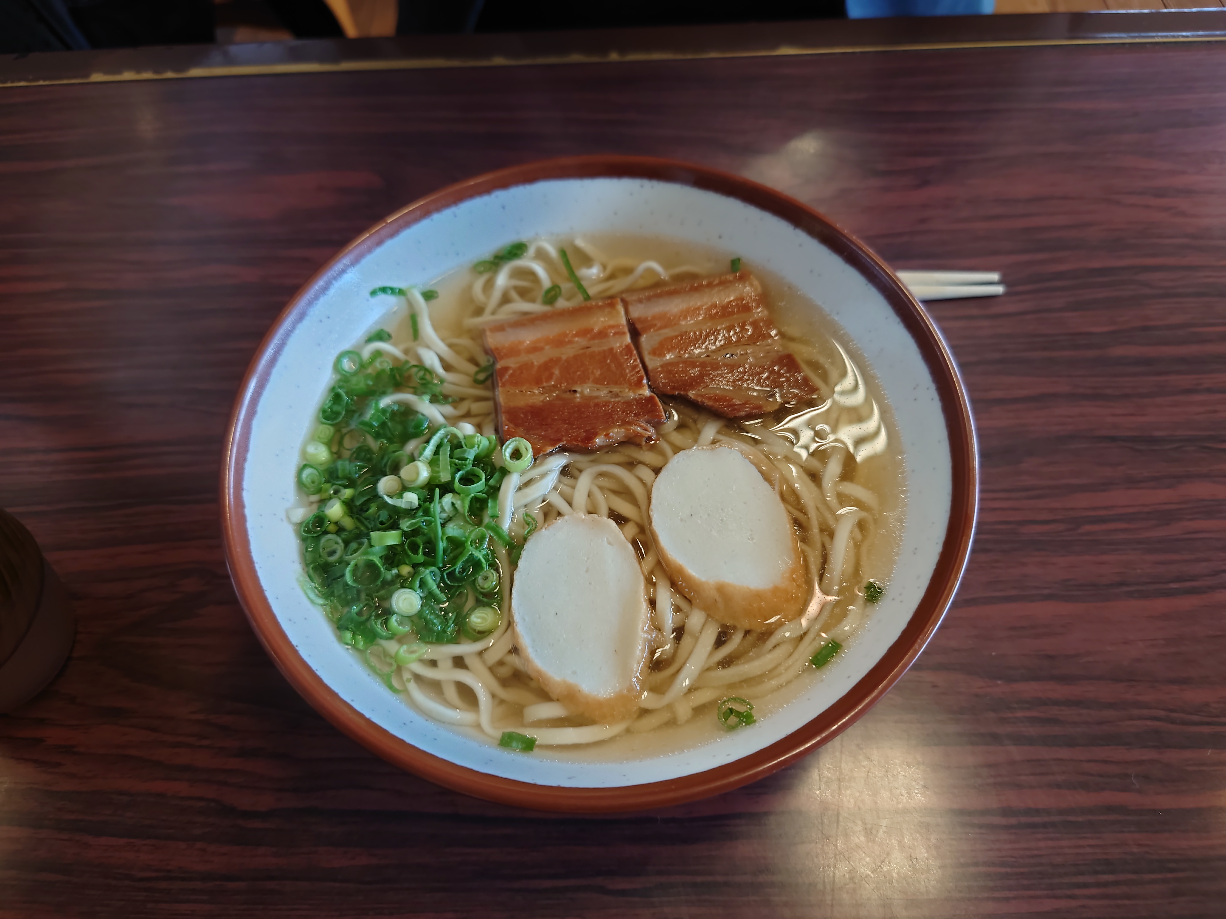 ソーキそば（上から）