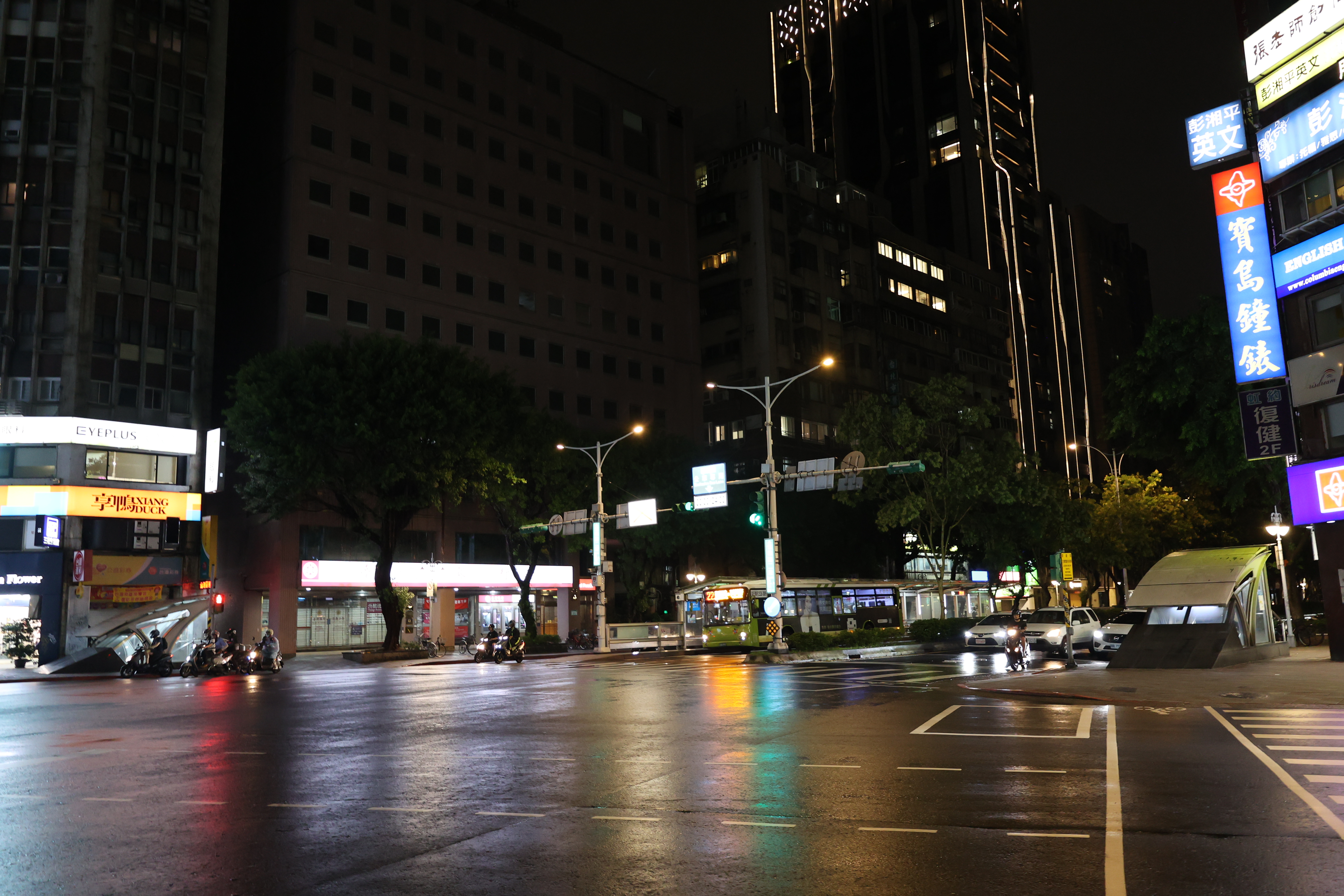 東門駅の夜景４