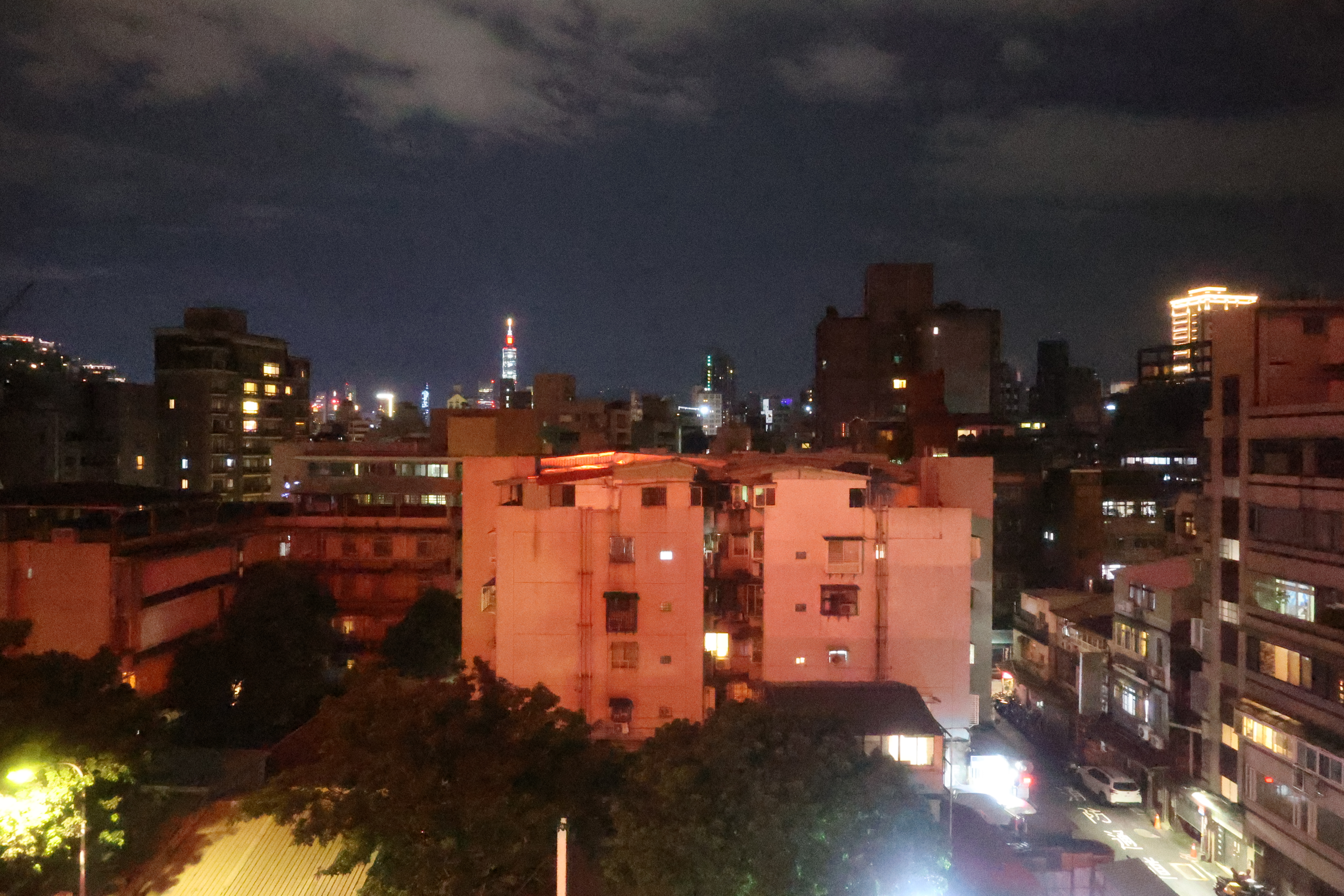 ホテルからの台北101