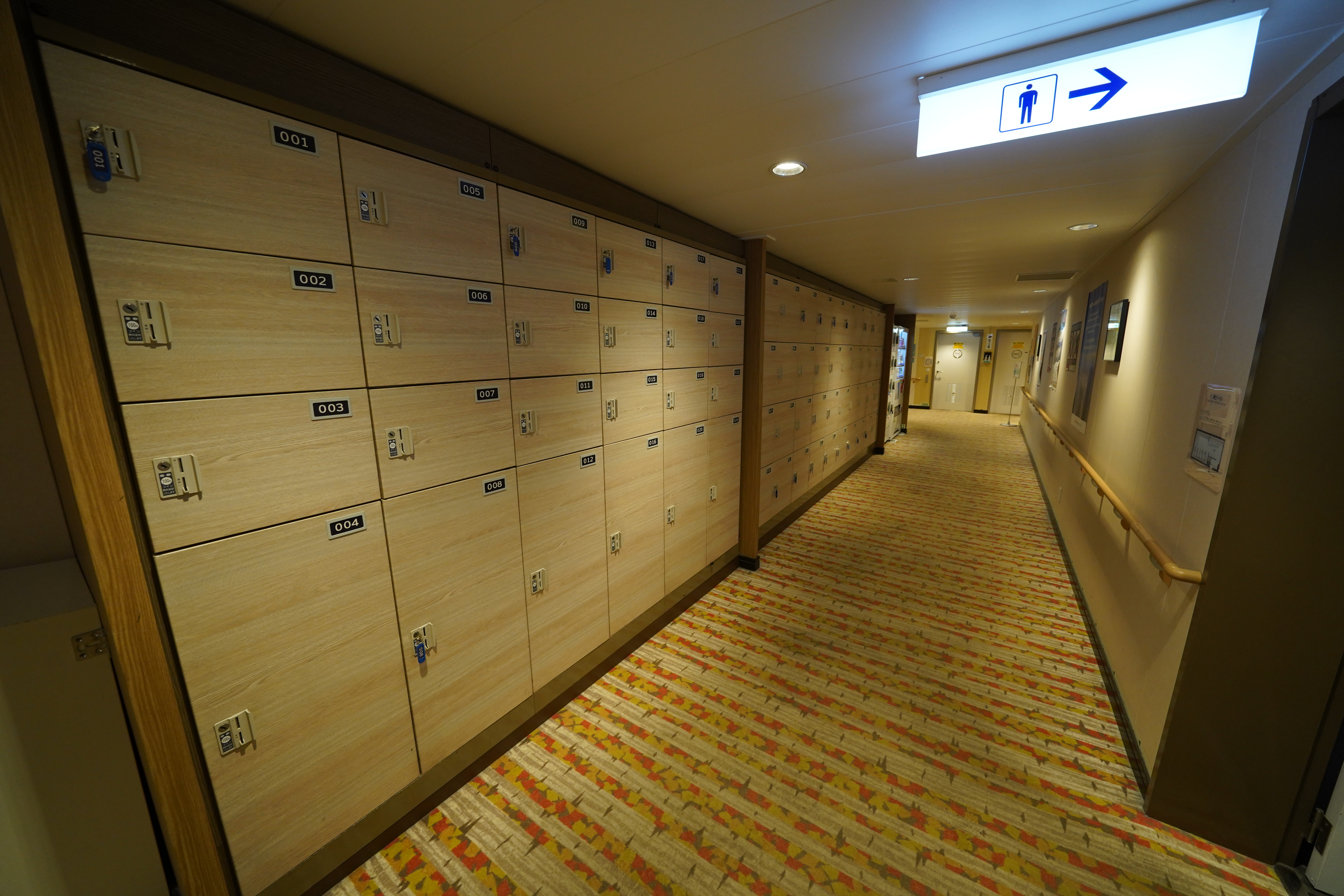 5階無料コインロッカー 5階無料コインロッカー