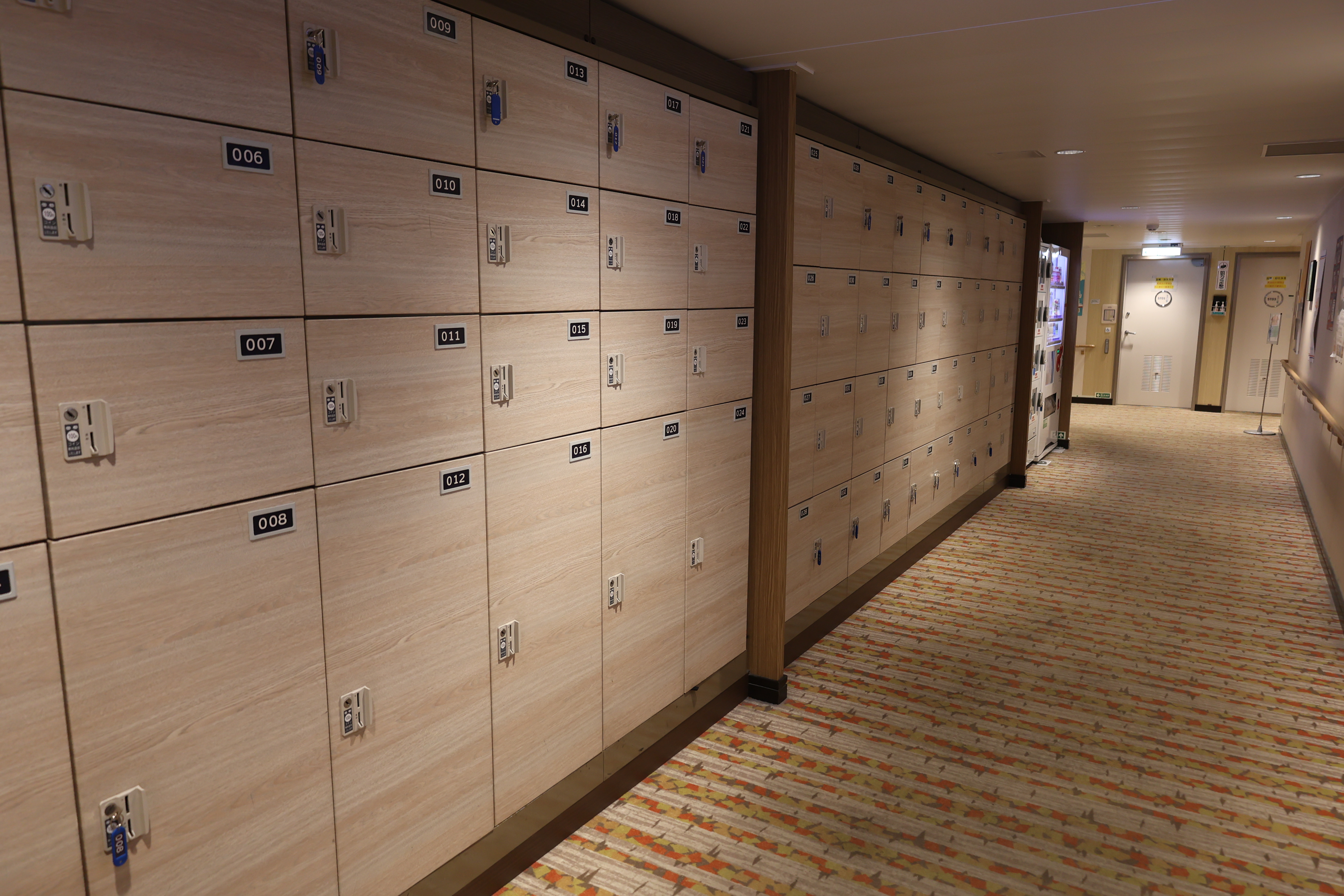 コインロッカー コインロッカー