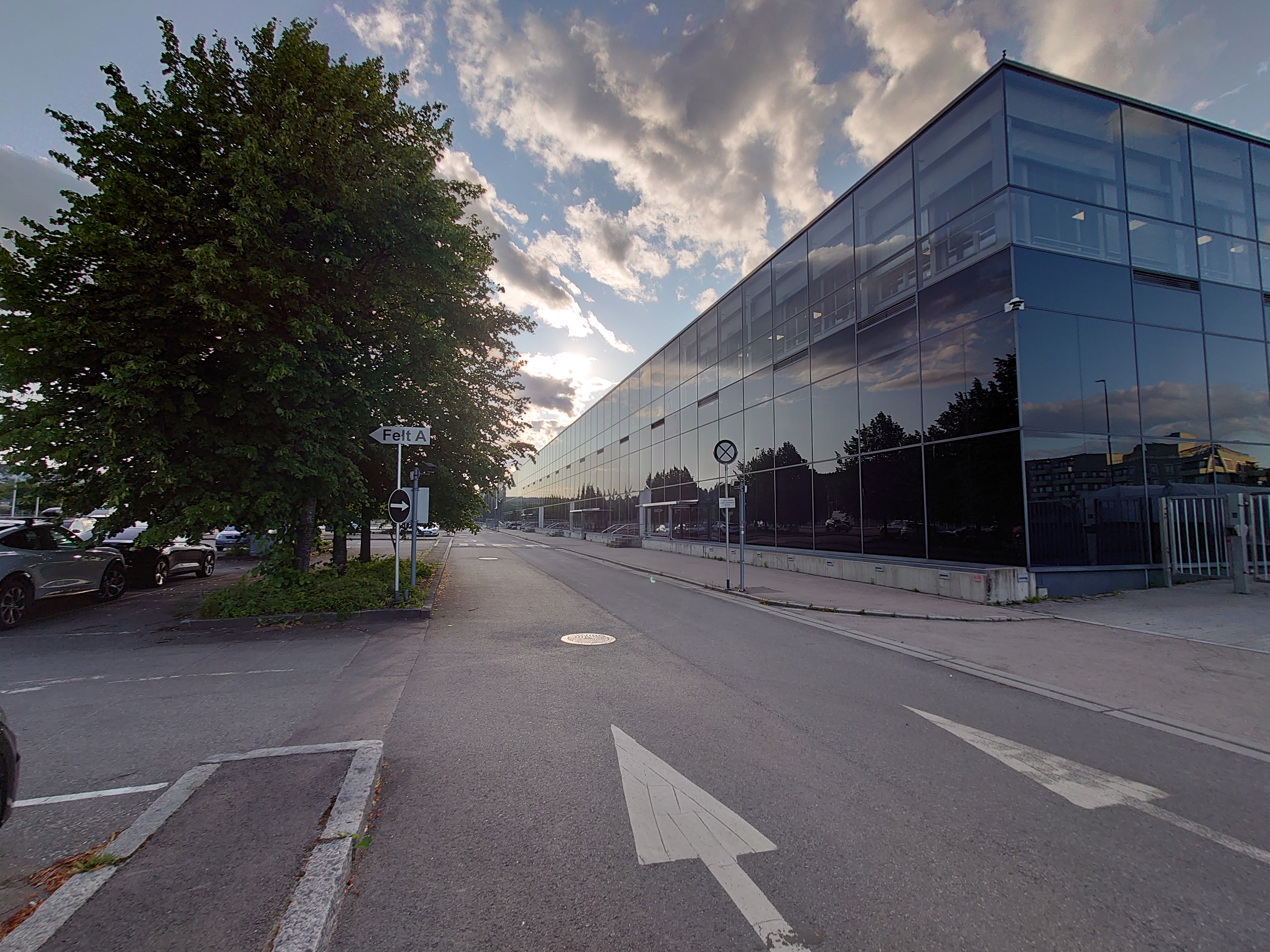 IGF会場の奥（広角）