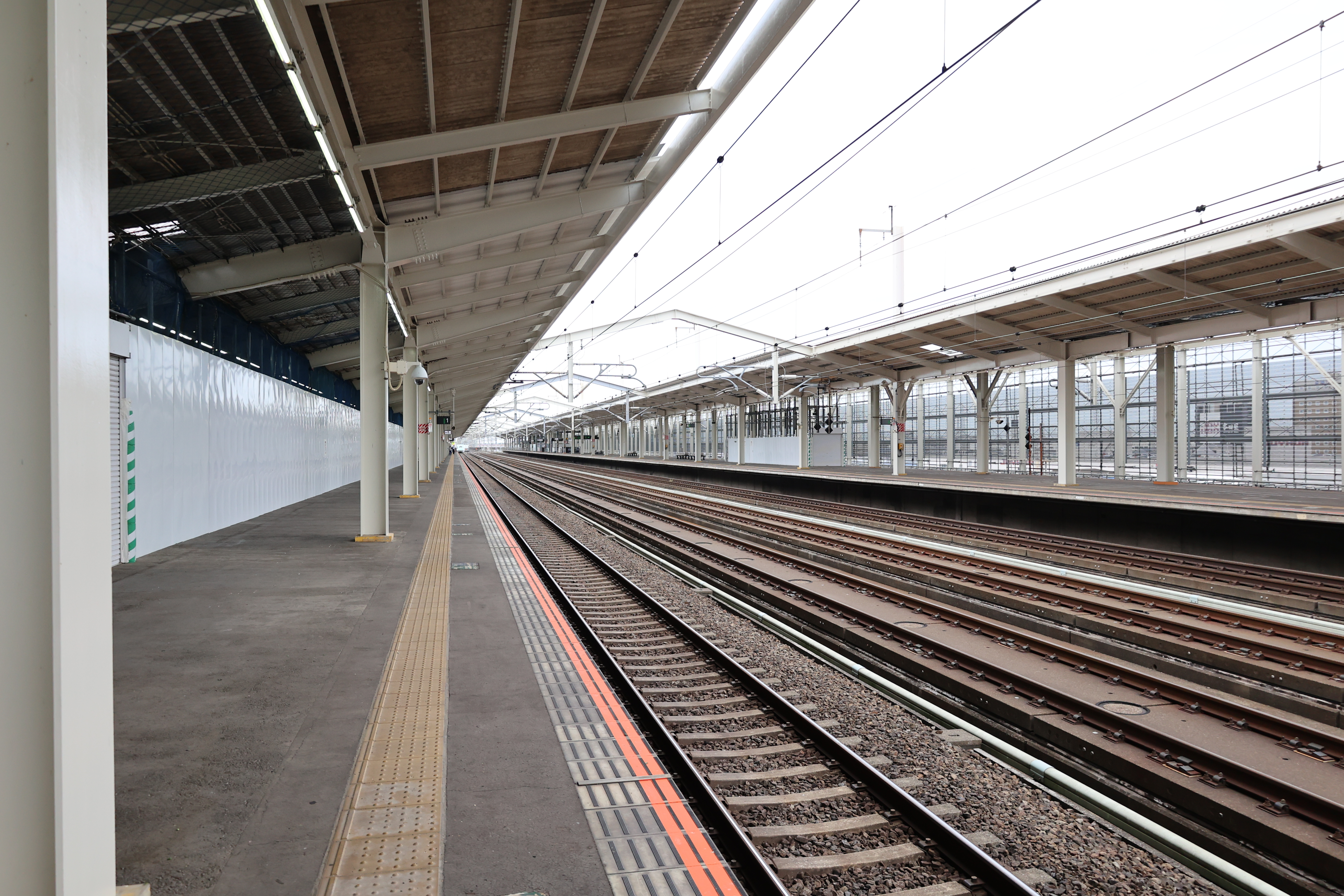 線路は4本