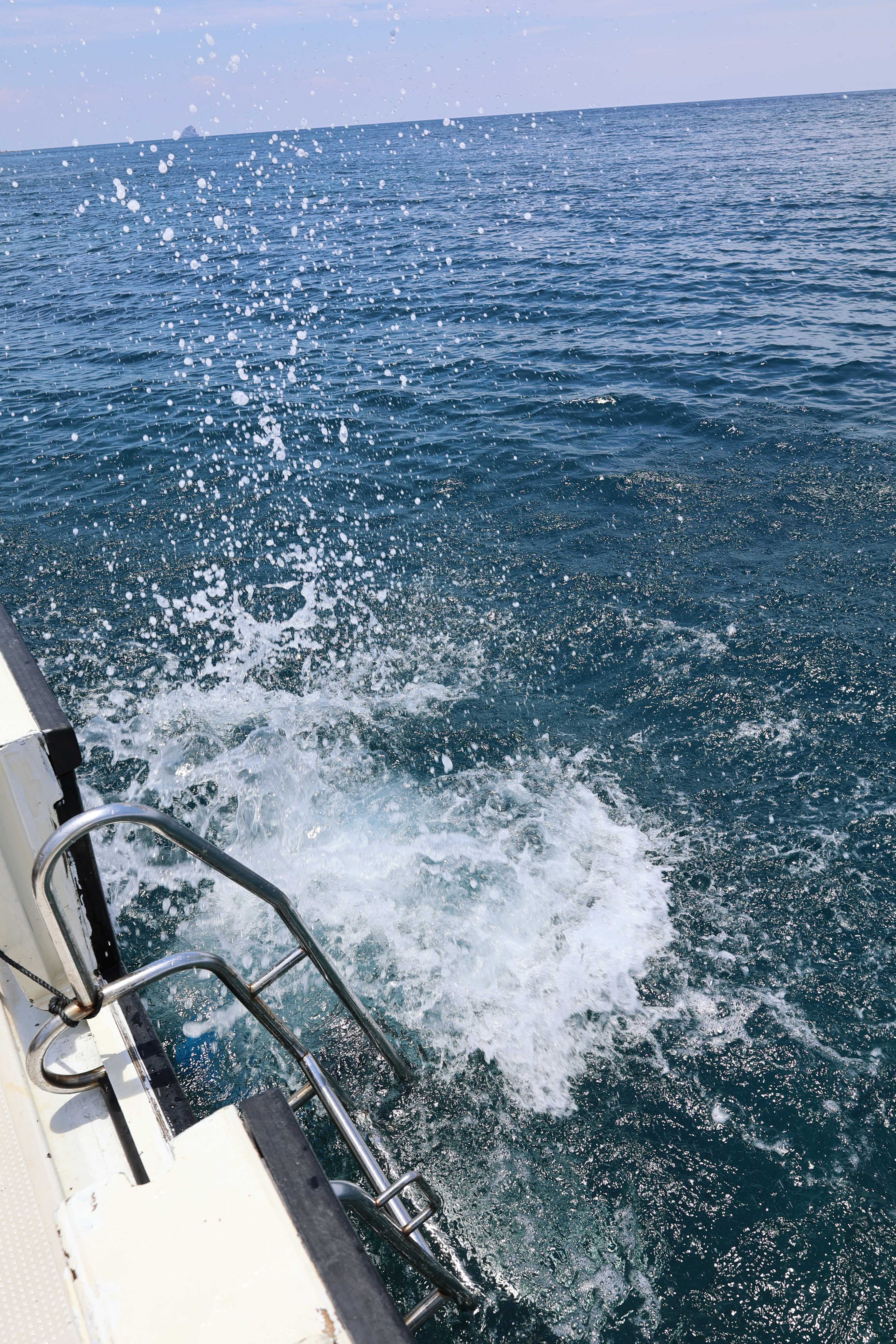 バックエントリー後の水しぶき