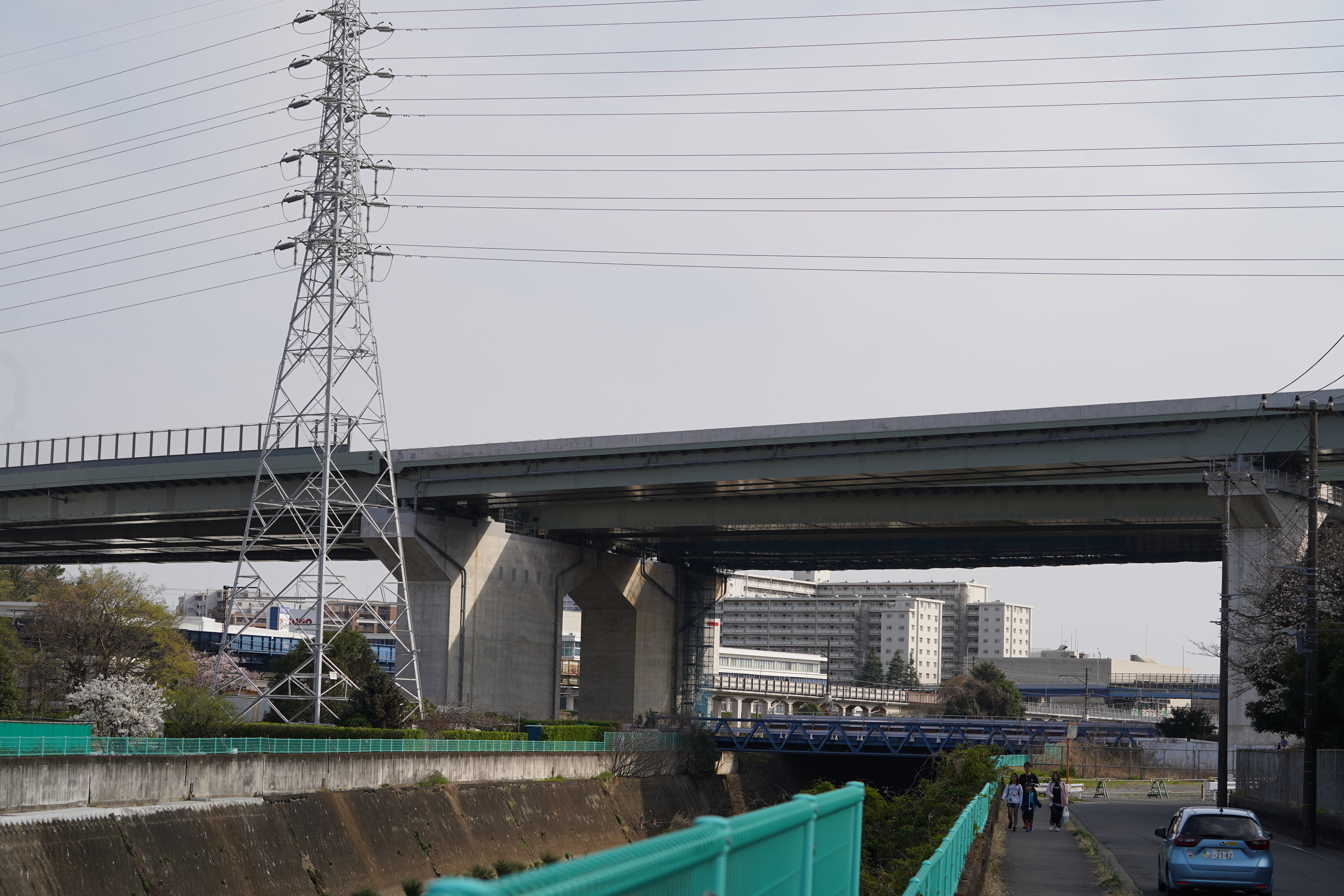 完成している橋桁１