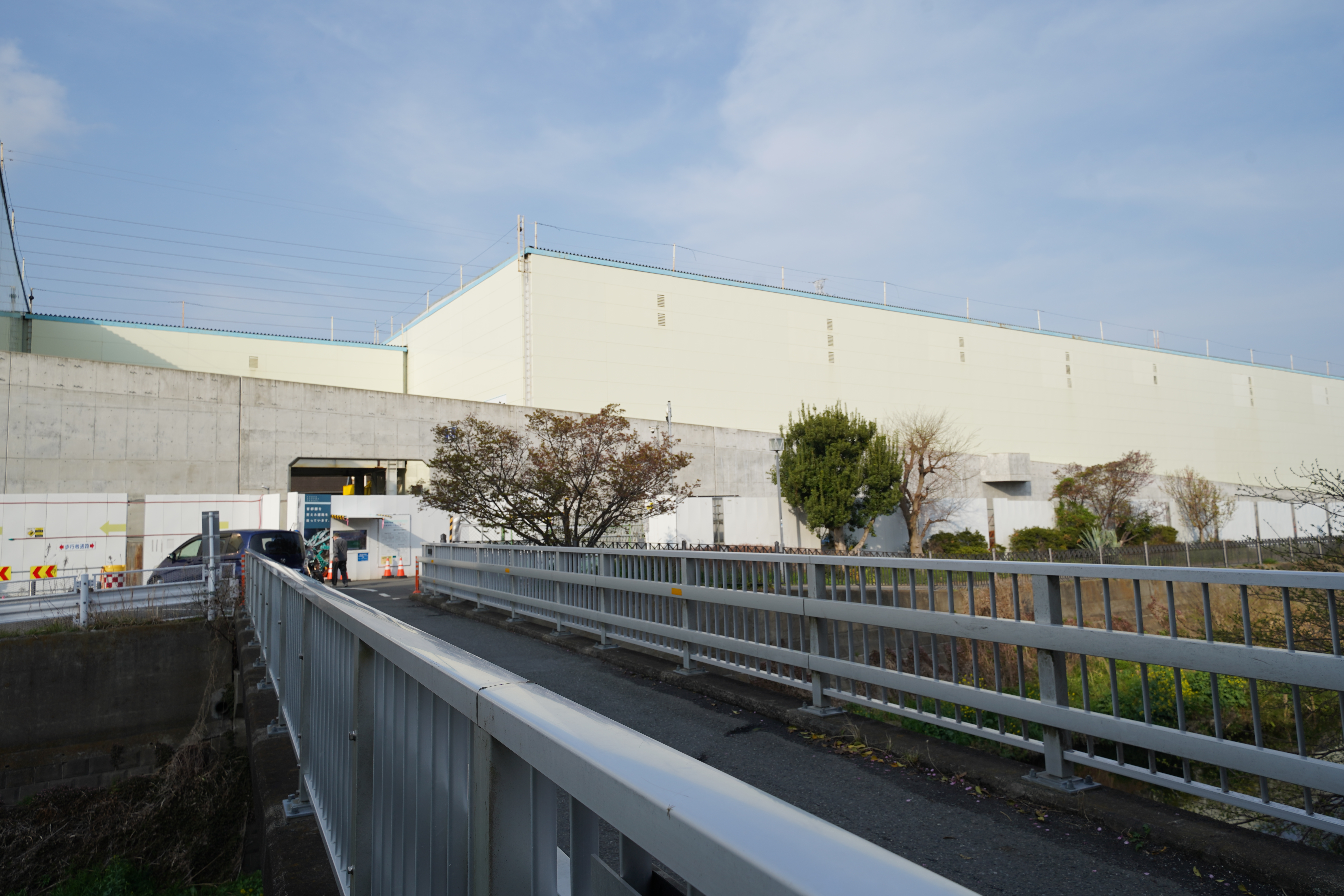 シールドトンネルの土砂を運ぶ建物３