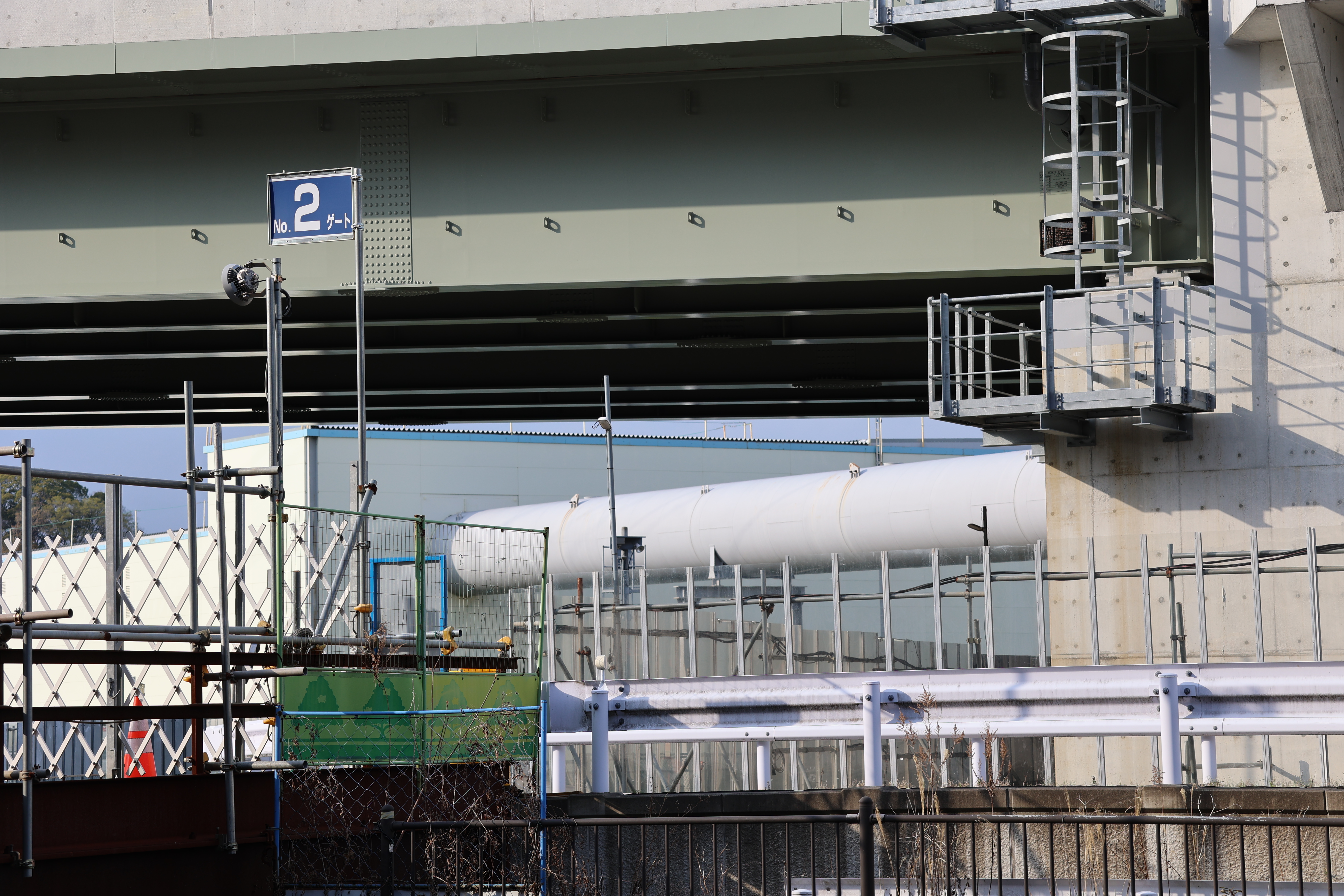 No2ゲート（拡大）