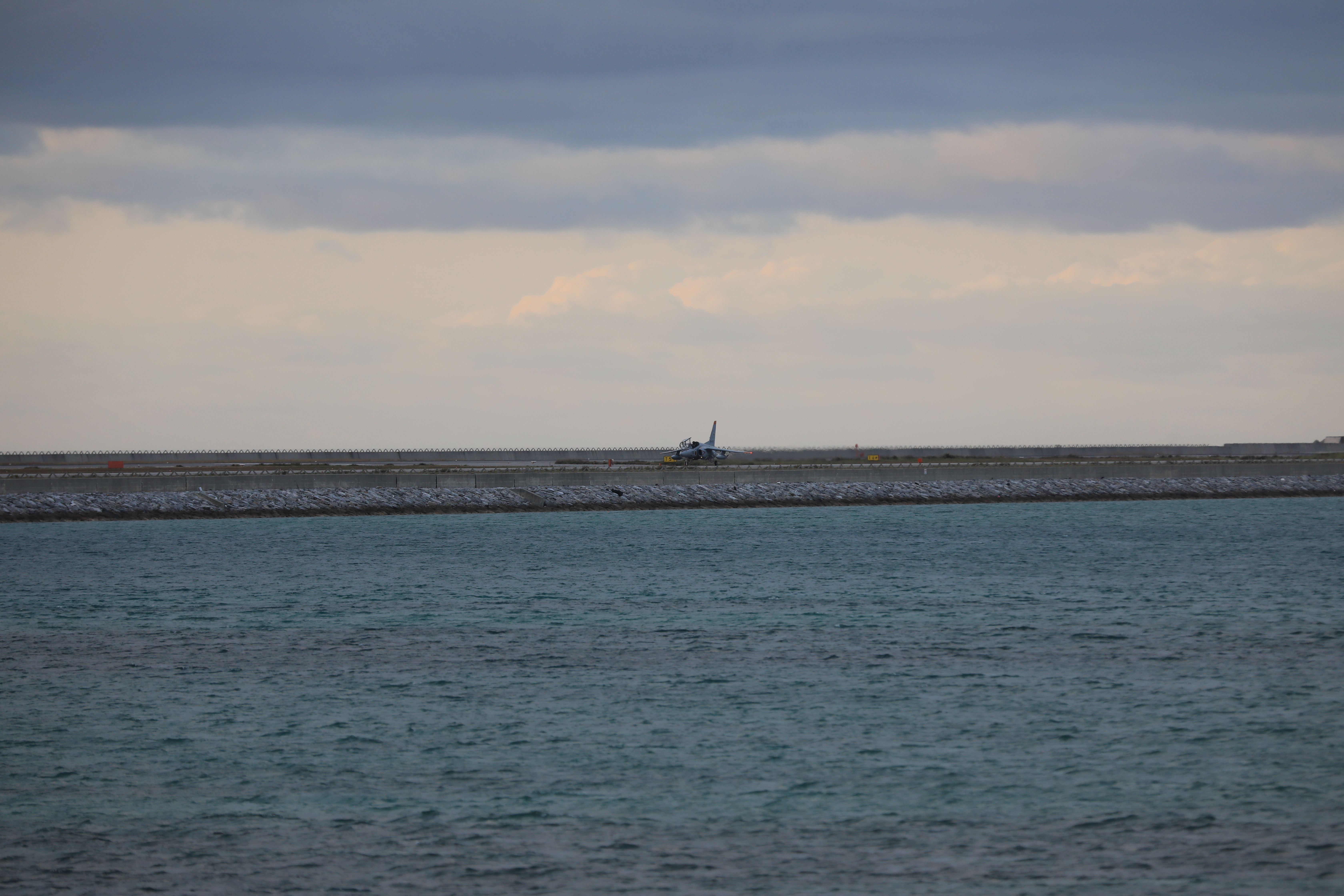 T4中等練習機１