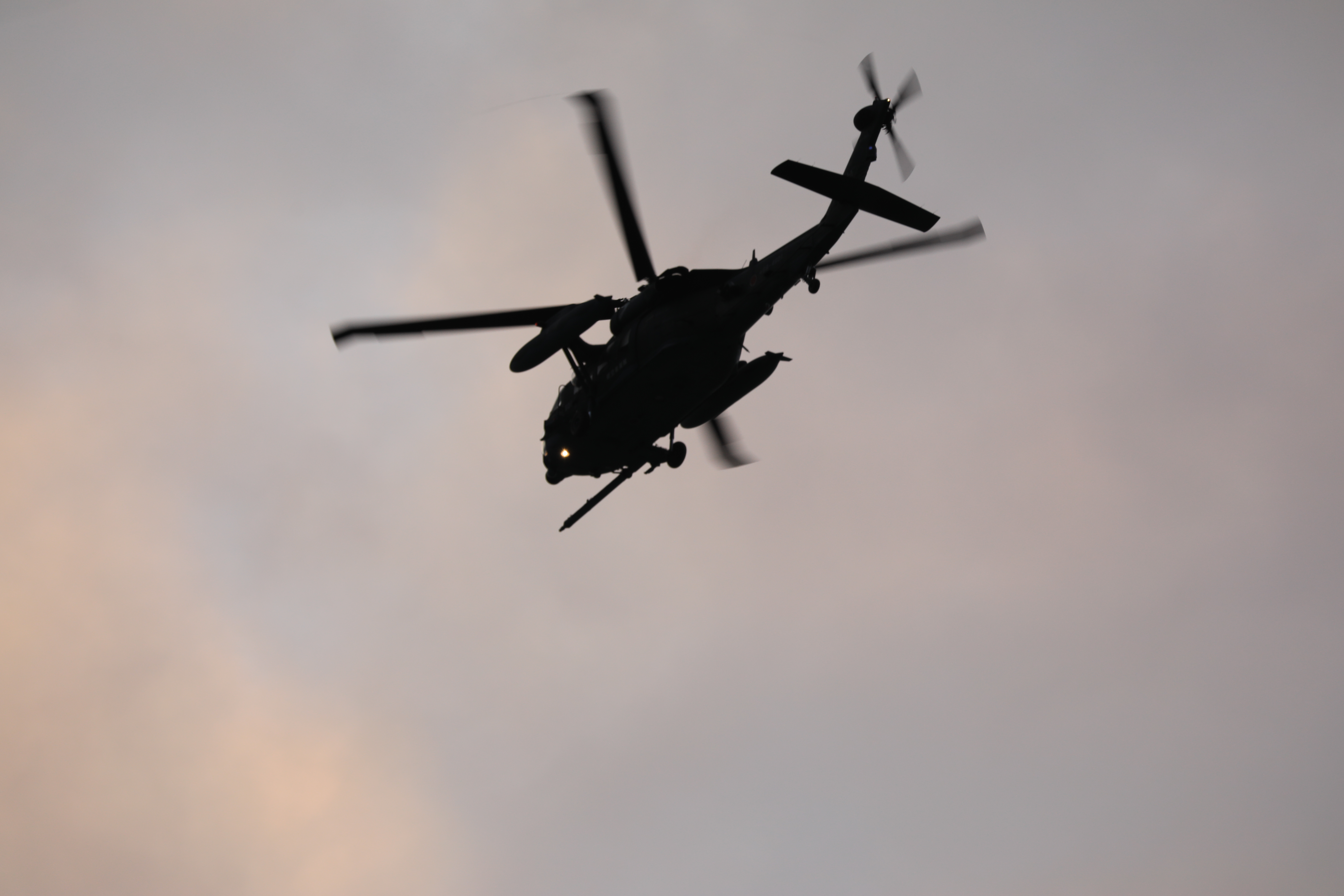 戦闘ヘリコプター３