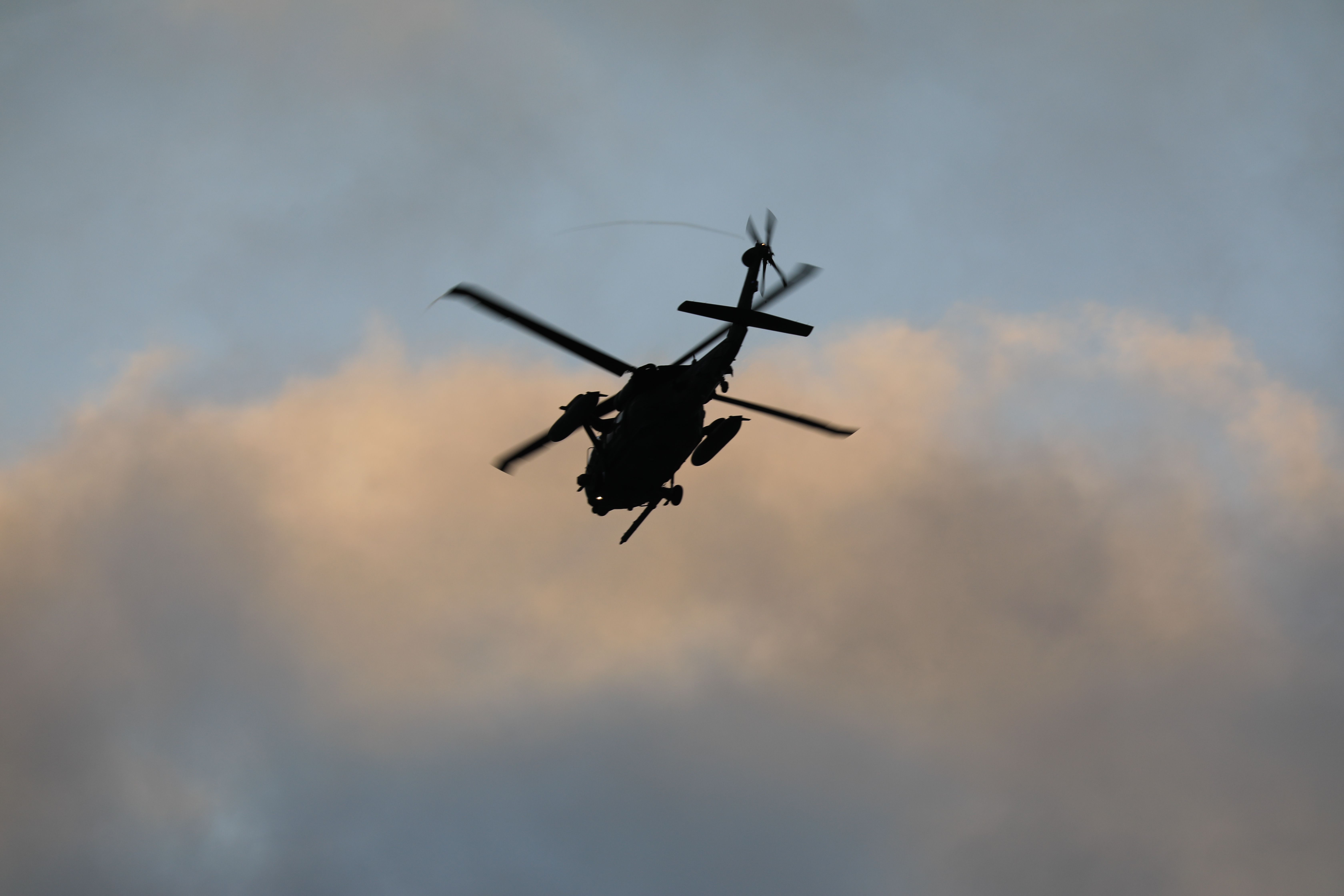 戦闘ヘリコプター４