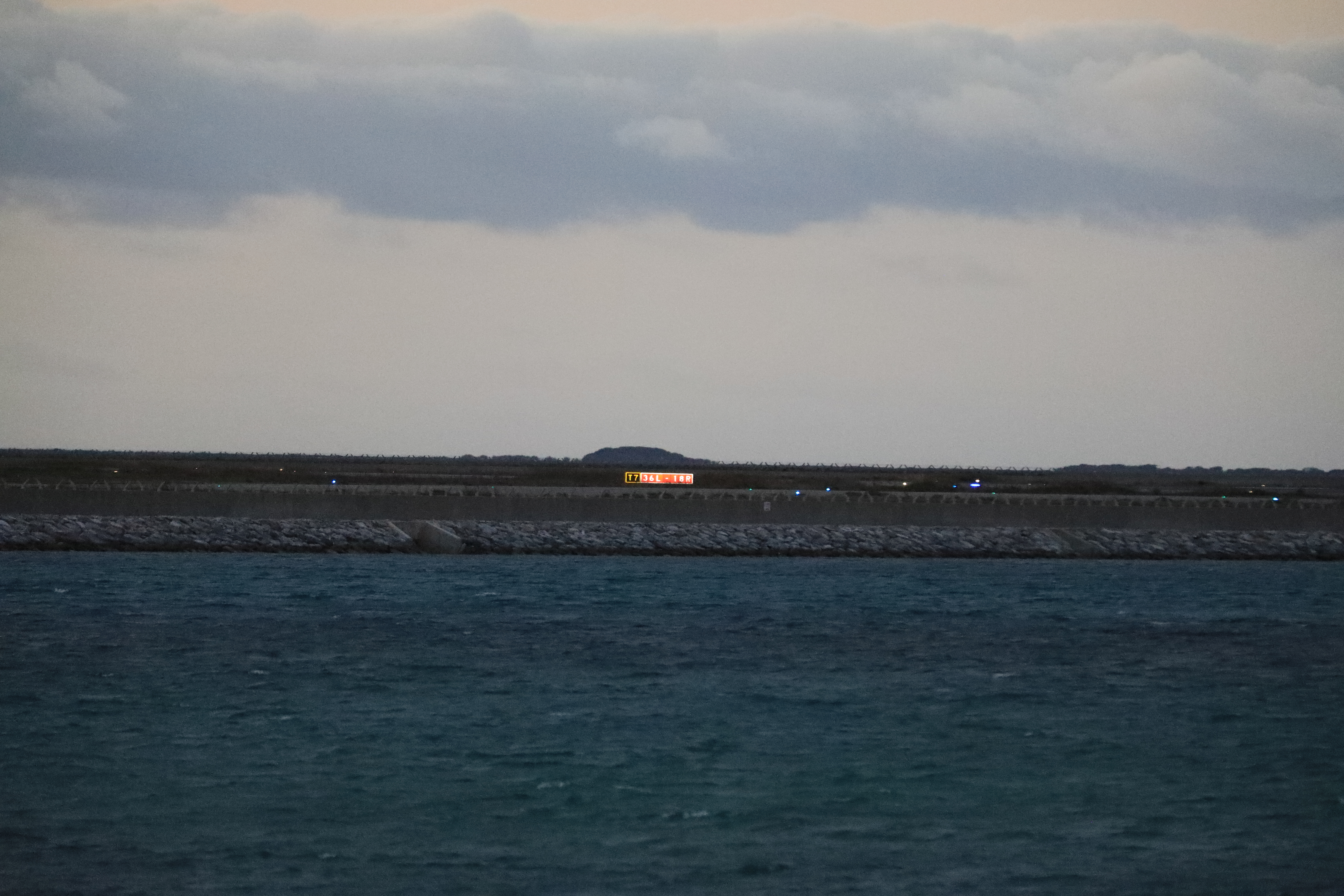 滑走路の看板 滑走路の看板