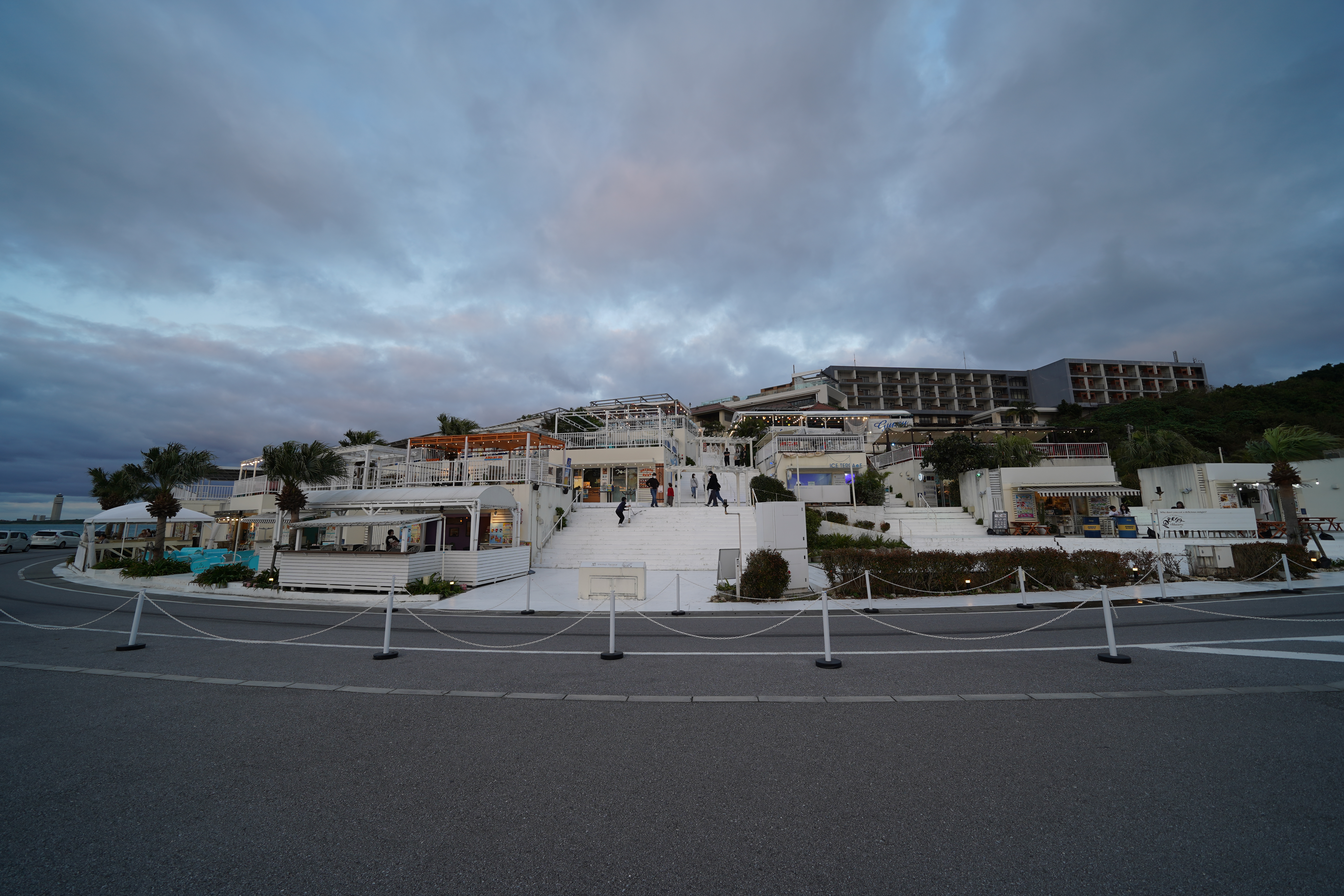 瀬長島ウミカジテラス３