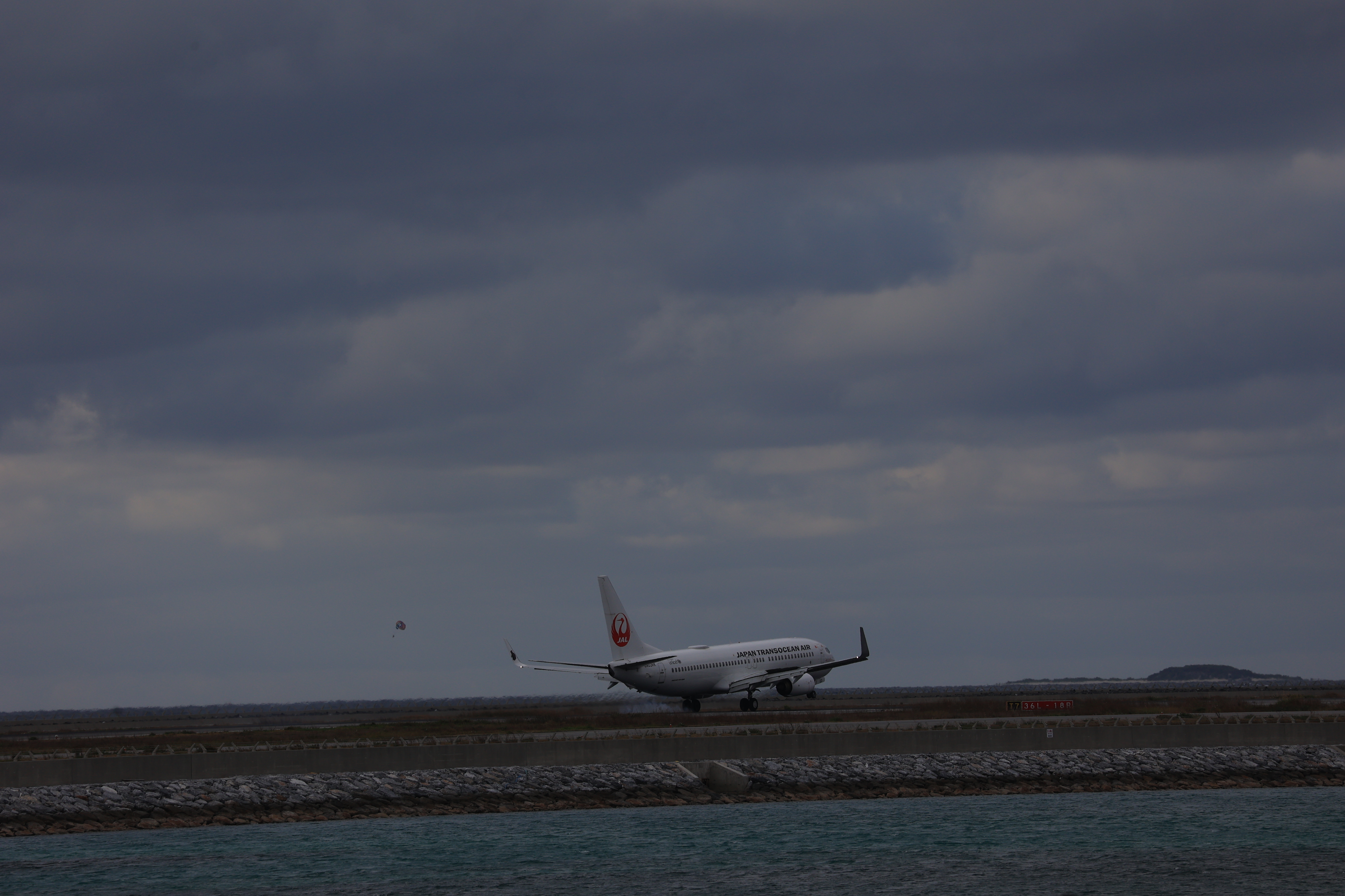 JAL機着陸する３