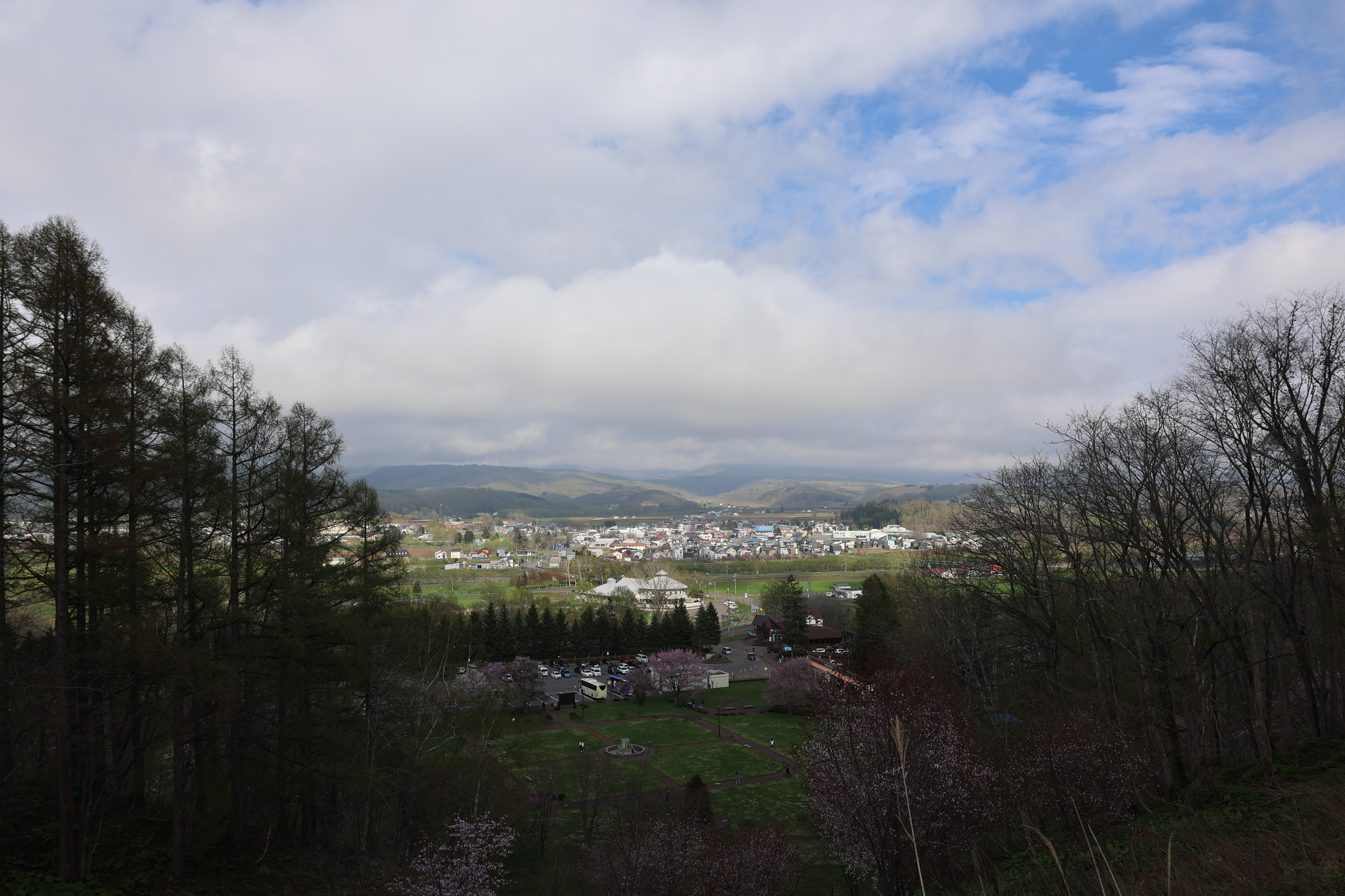 高台から見た京極町３