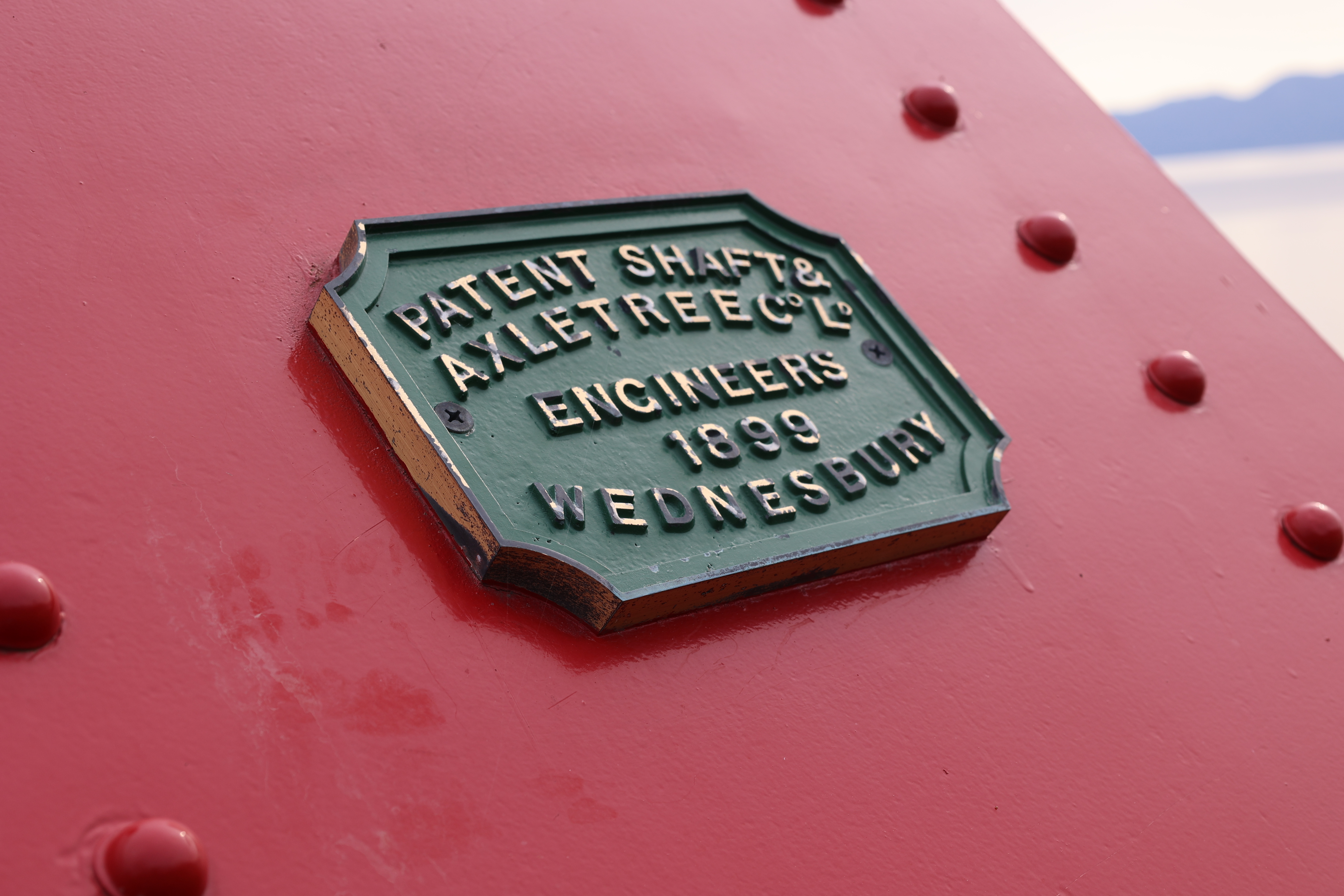 鉄橋は、「PATENT_SHAFT＆AXLETREECLエンジニア」製、1899年完成