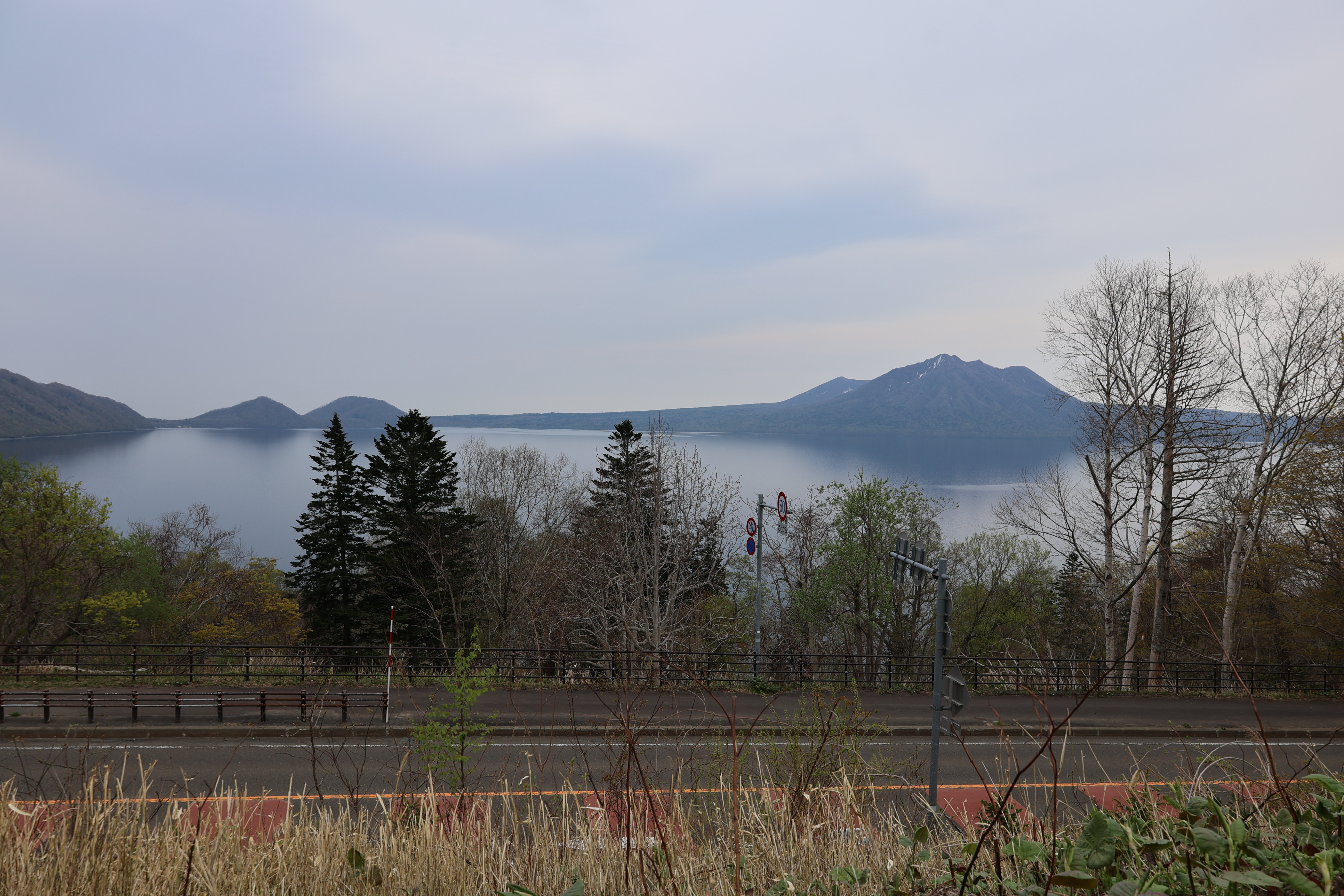 ポロピナイ展望台から見た支笏湖１