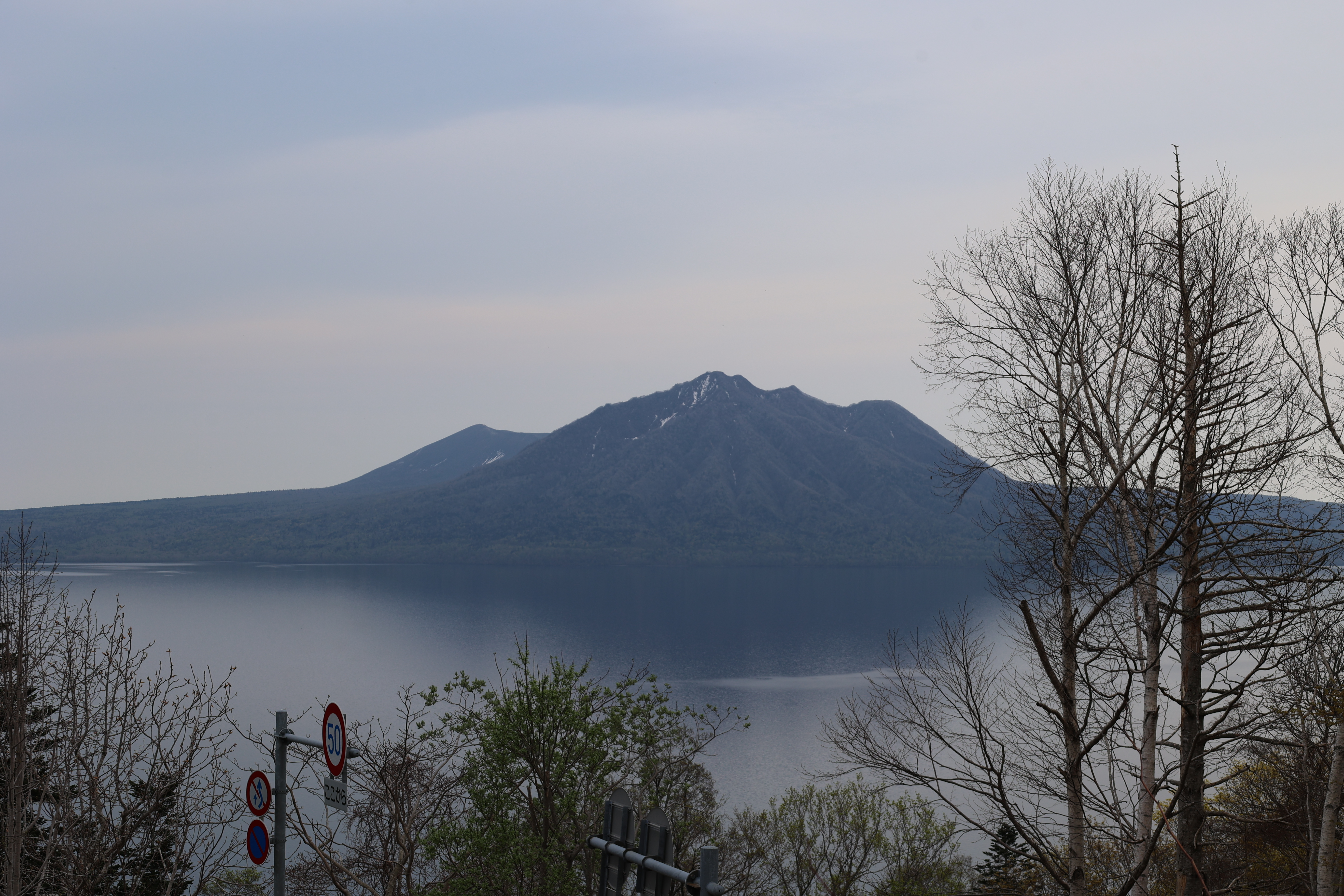 ポロピナイ展望台から見た支笏湖２