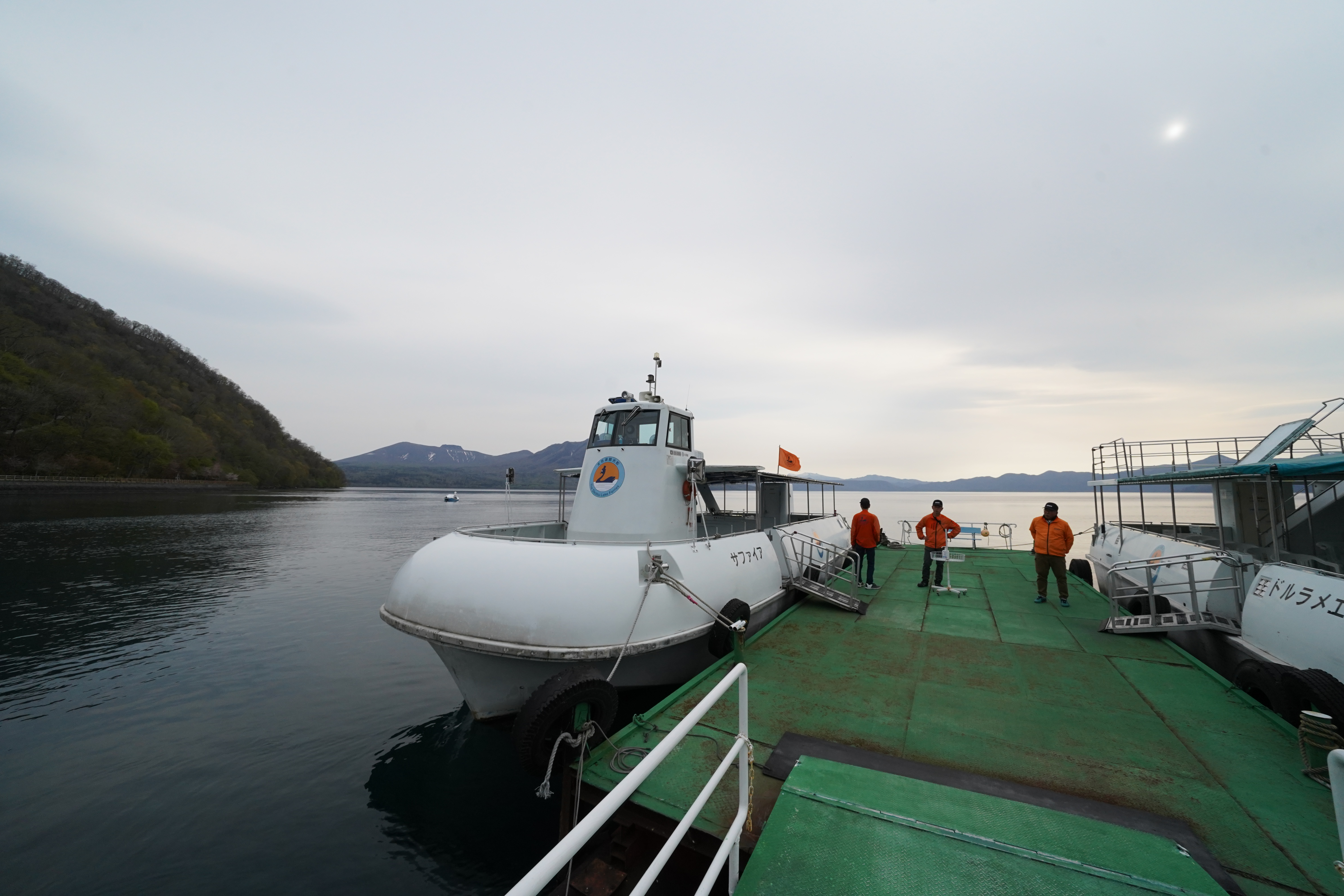 下船したサファイア号