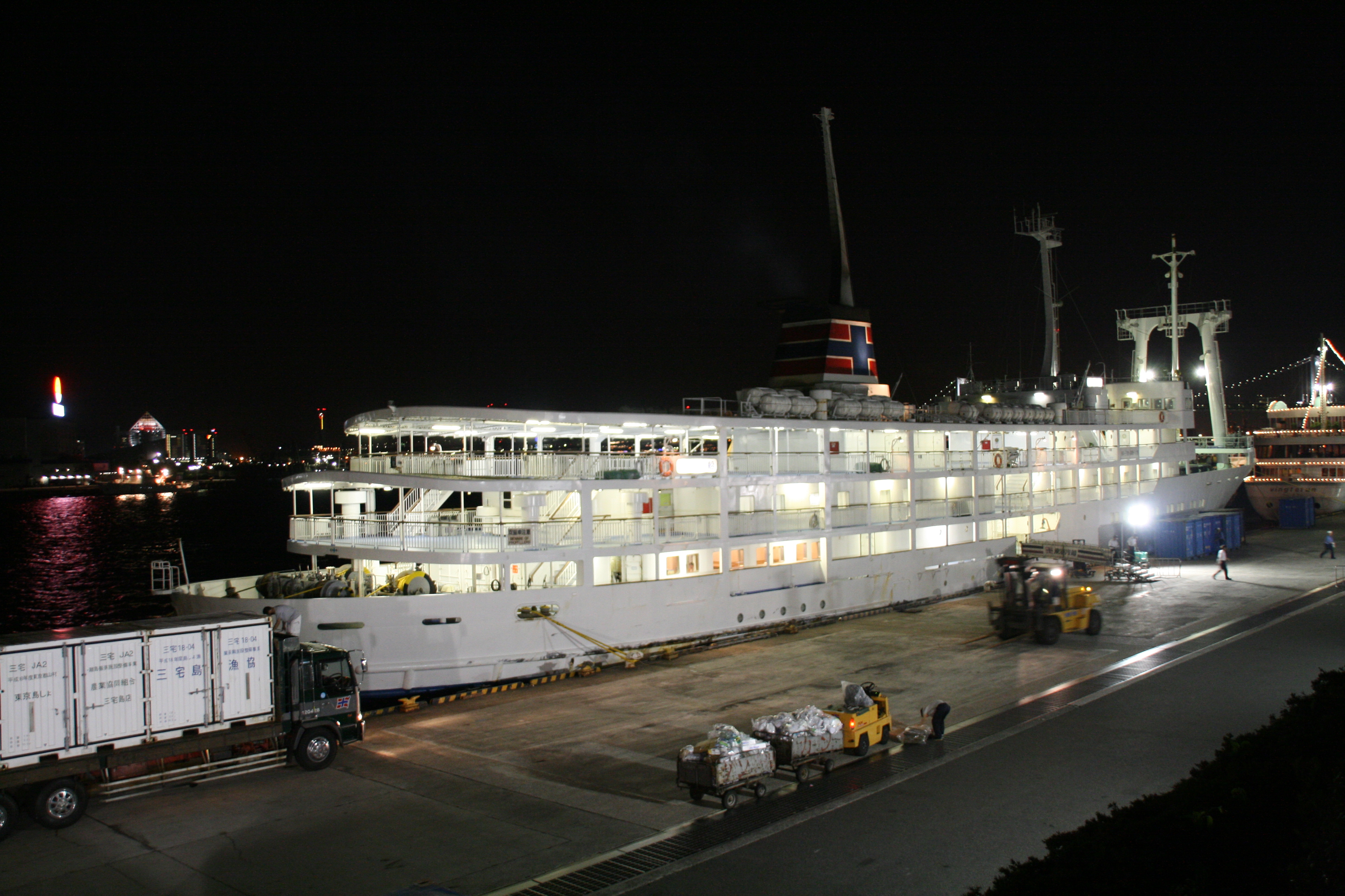 さるびあ丸全体 さるびあ丸全体