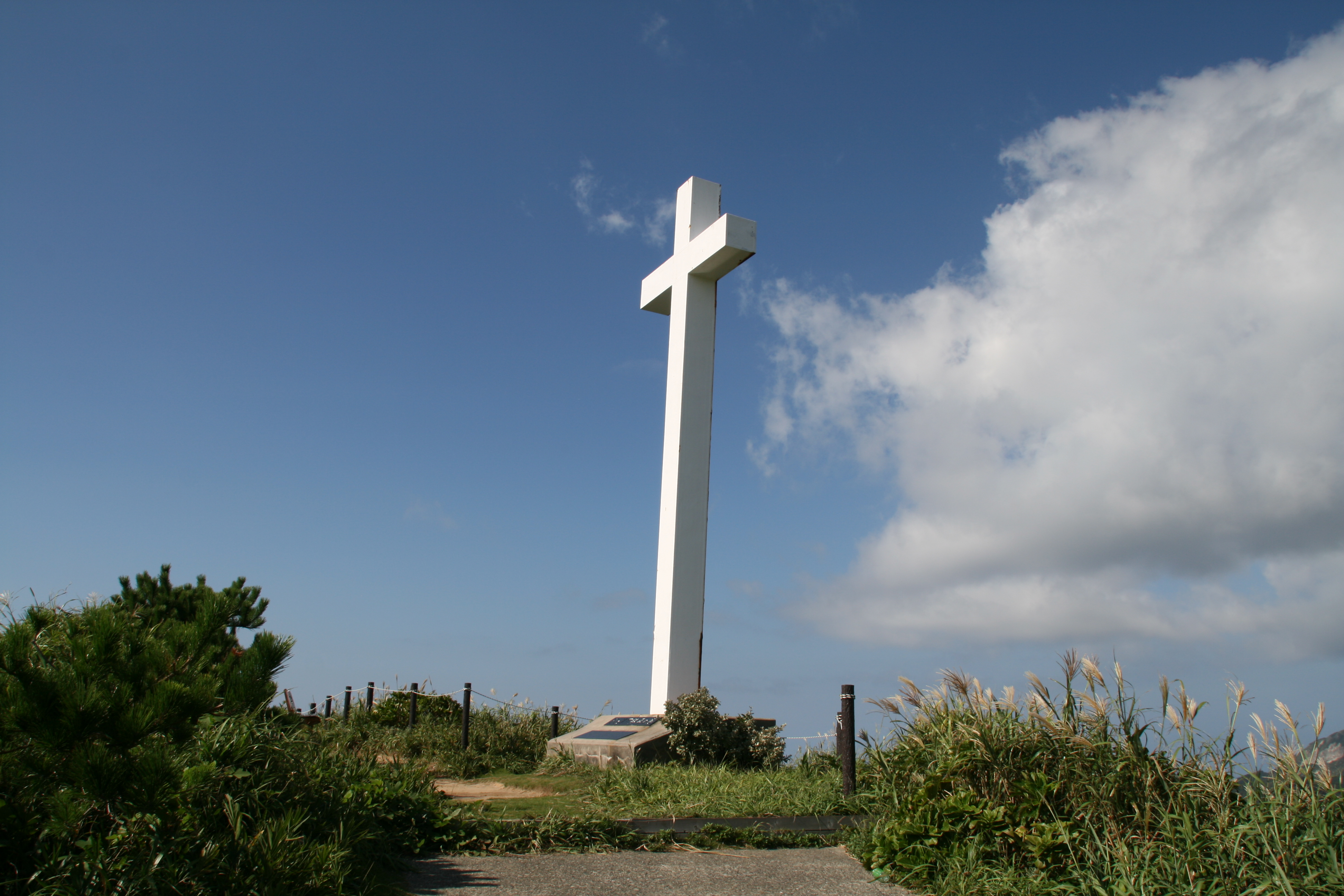 大きな十字架 大きな十字架