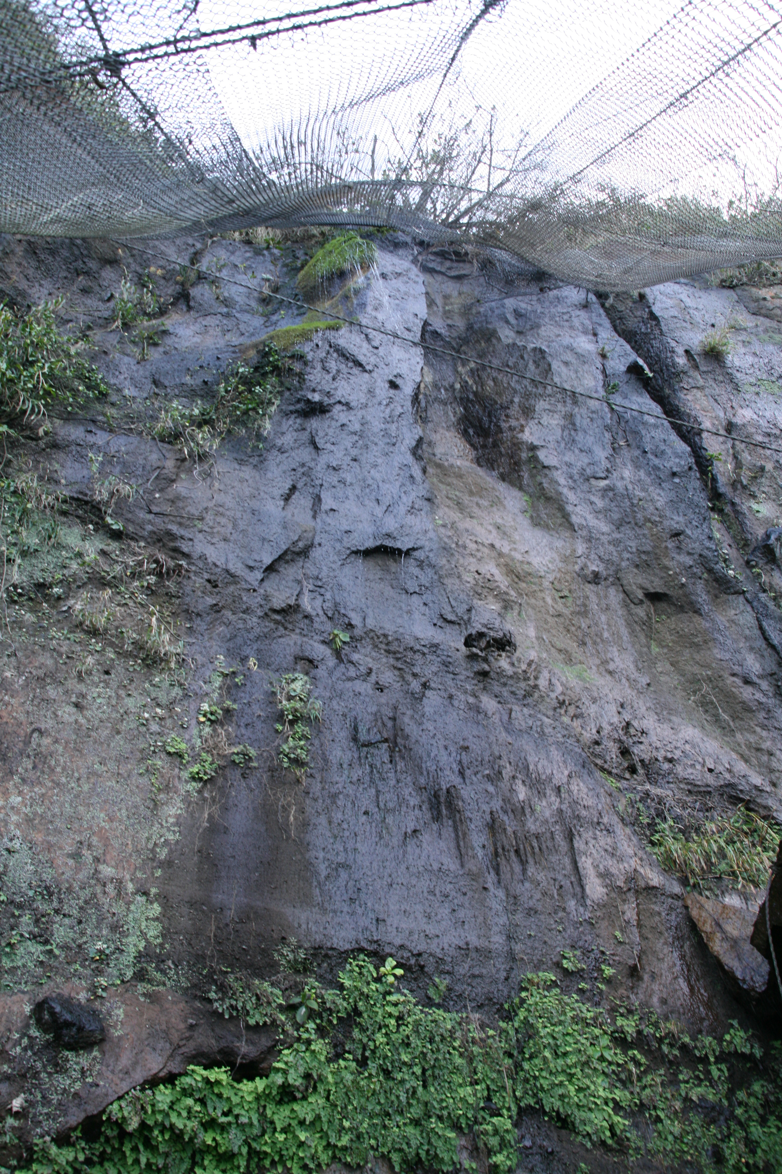 擁壁の中広角 擁壁の中広角