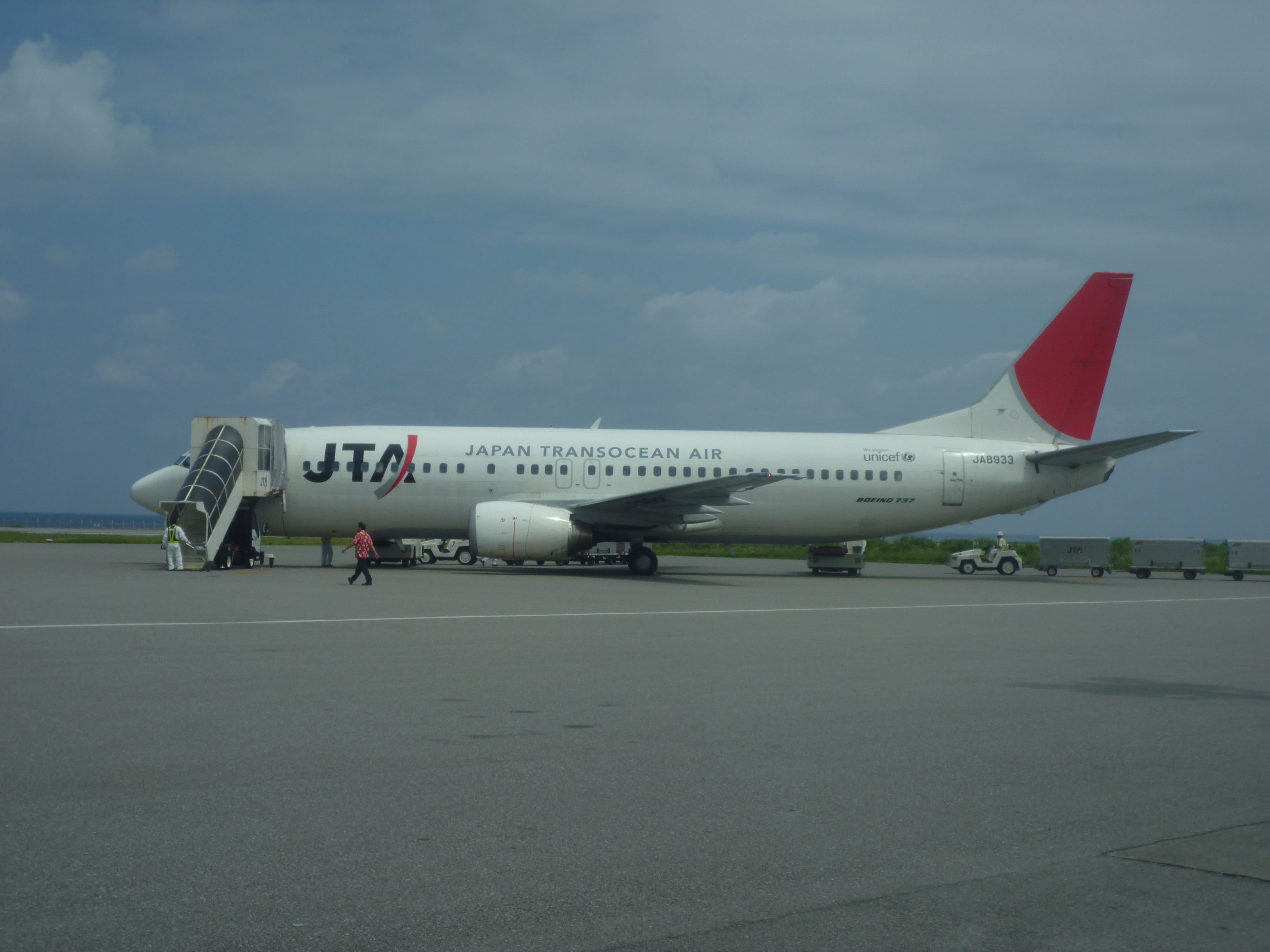 帰路もJTAの飛行機