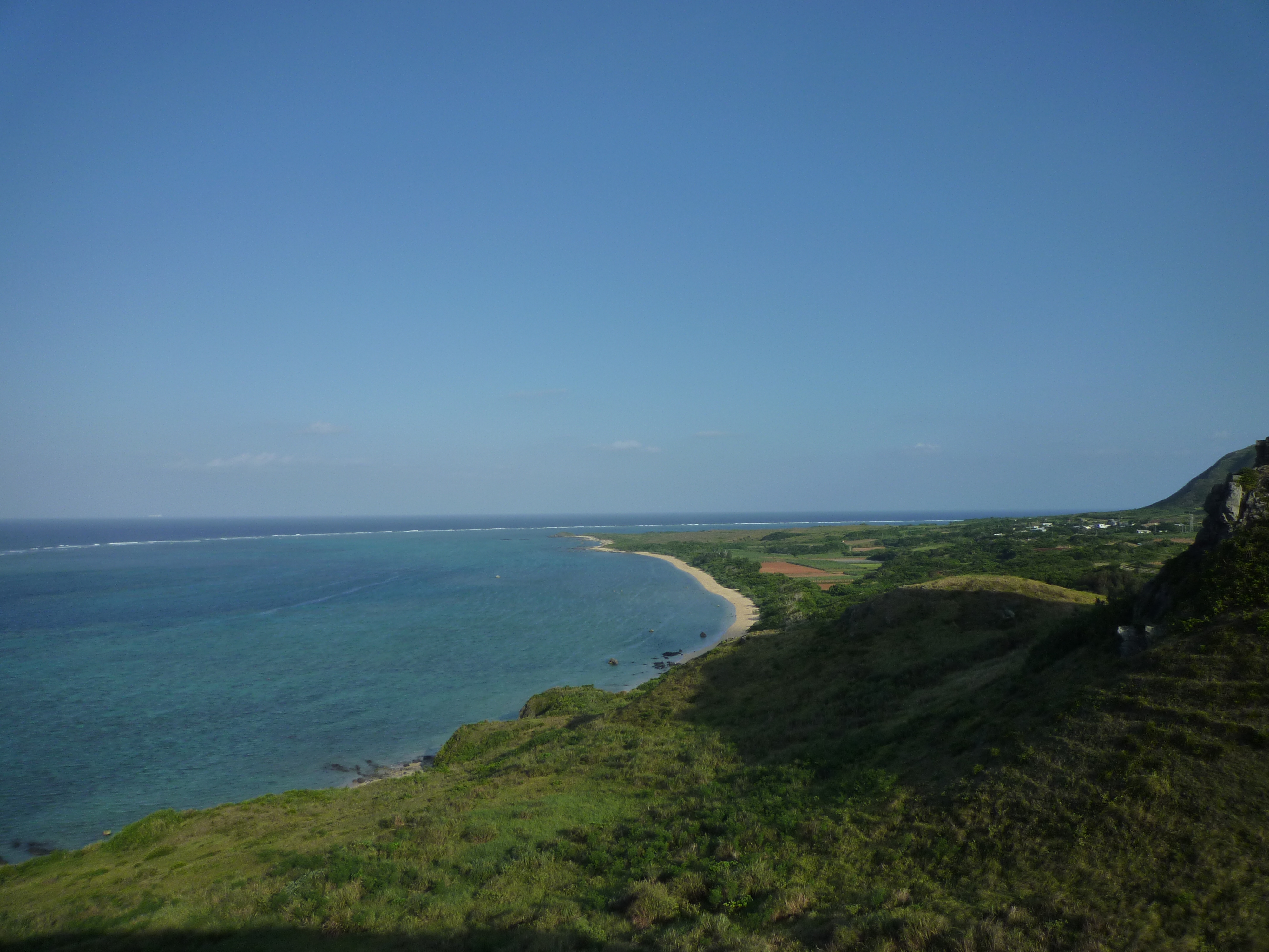 砂浜のビーチが長い