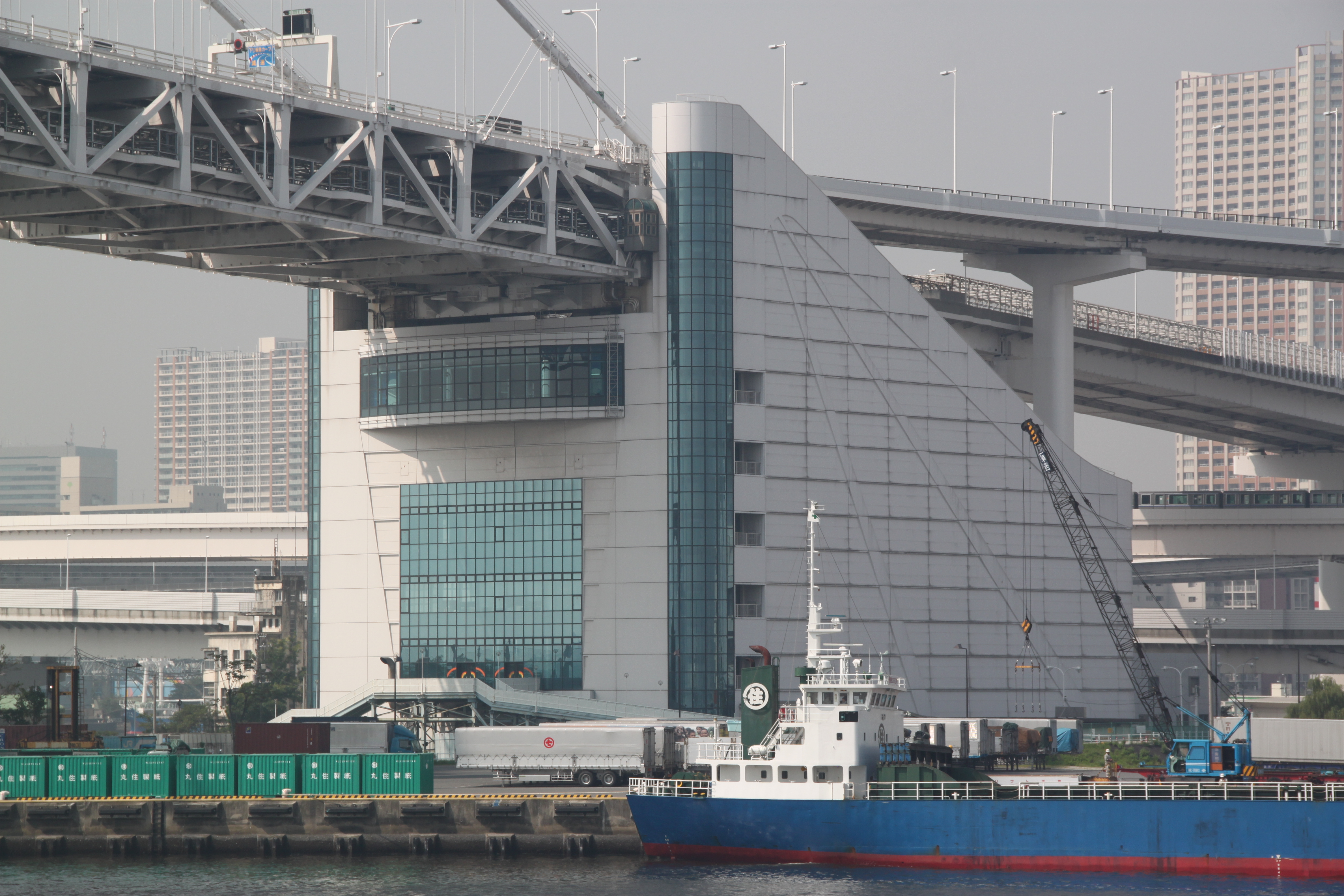 レインボーブリッジの橋脚