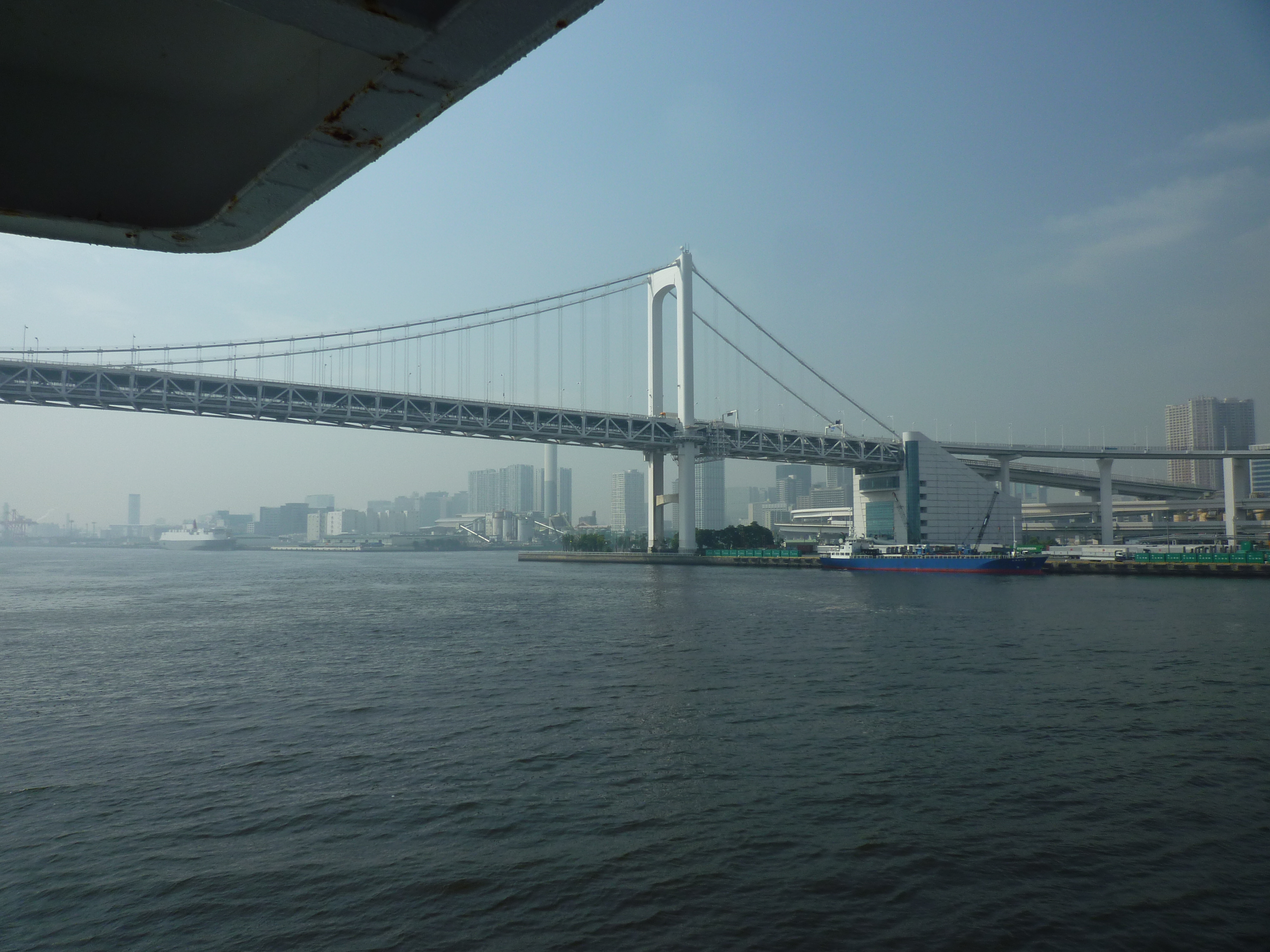 レインボーブリッジを通過する１
