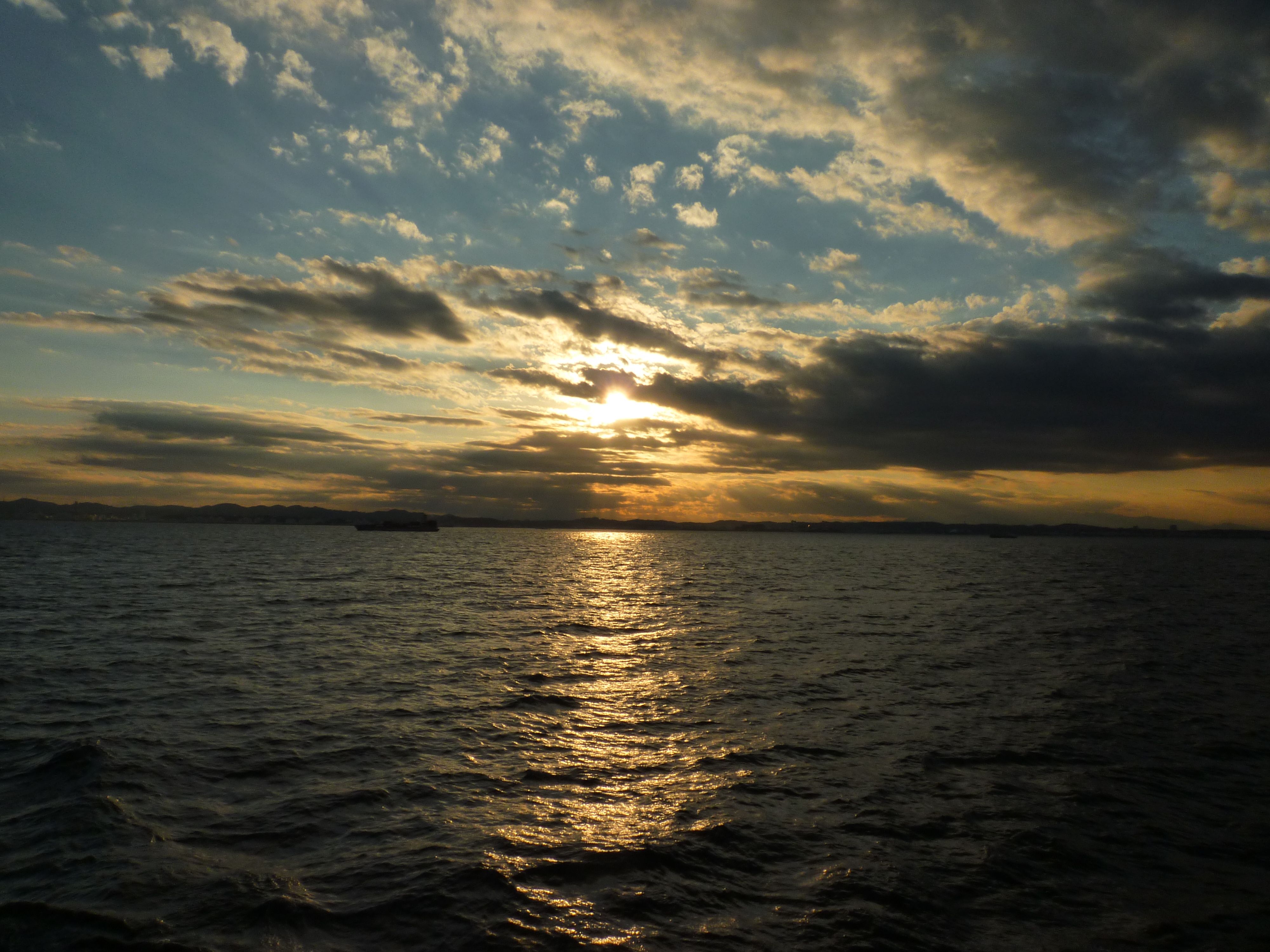 おがさわら丸からの夕日