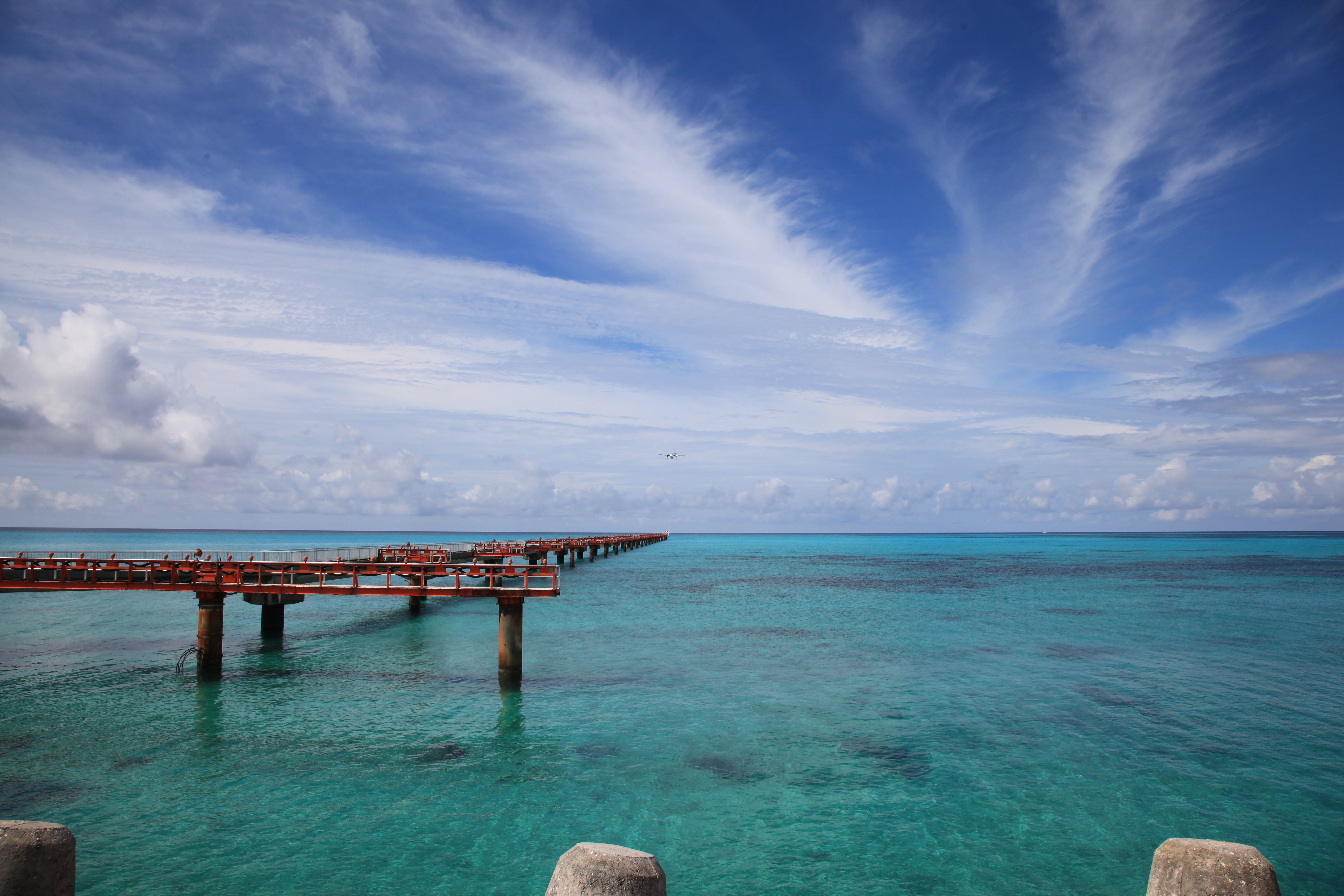 再度下地島空港に着陸する双発プロペラ機１