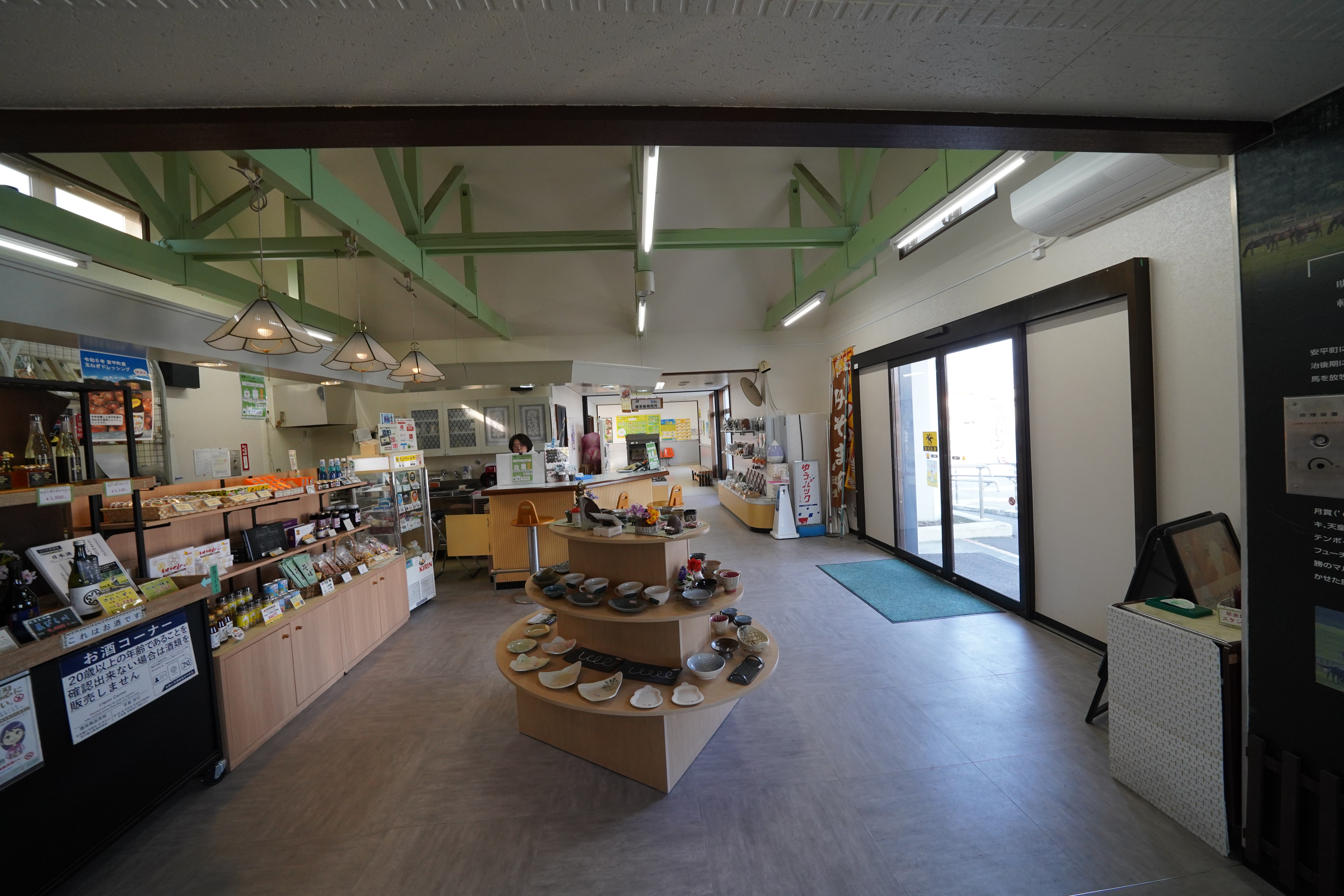 早来駅の売店 早来駅の売店