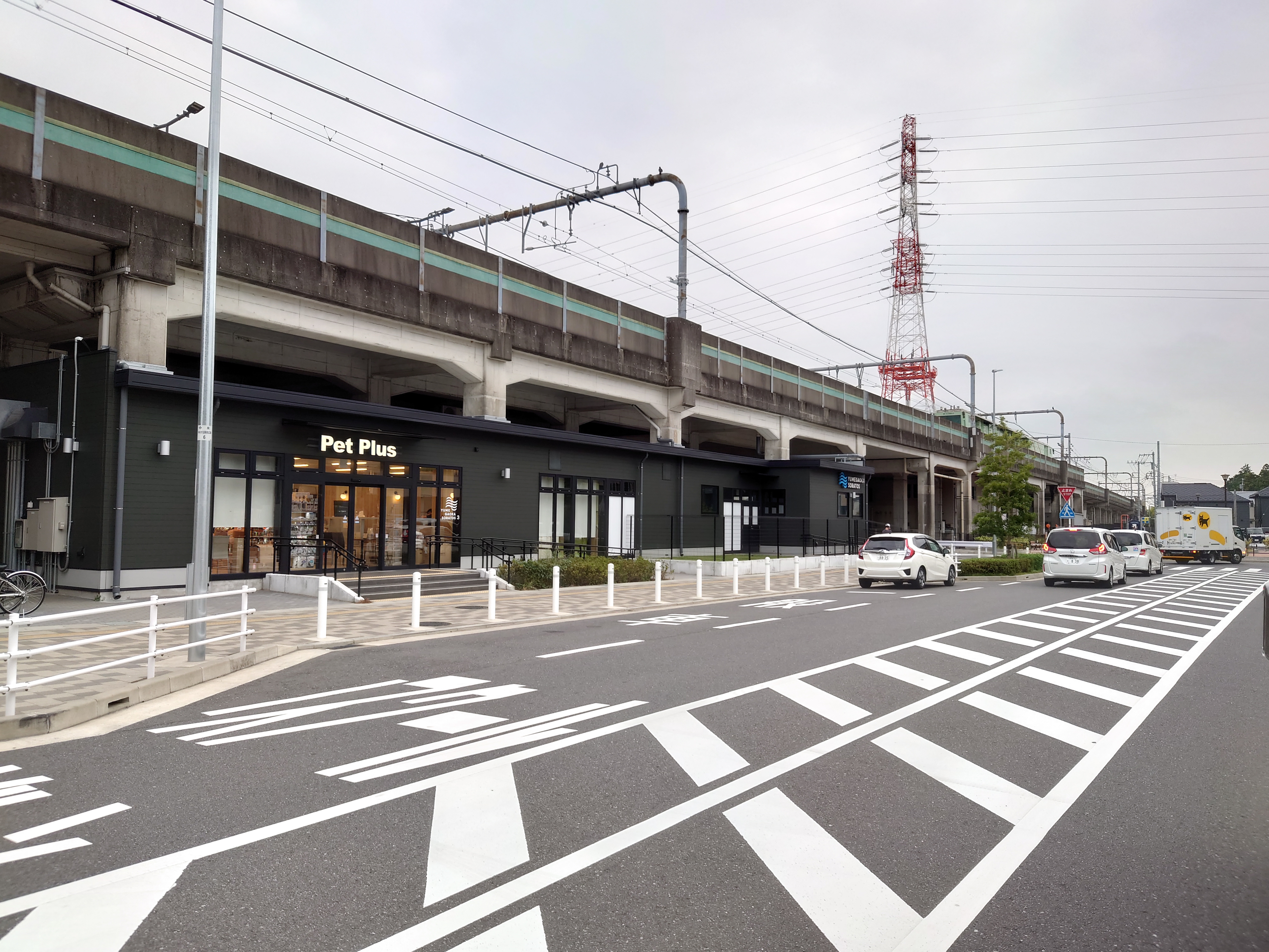 ゆめが丘駅南口の路駐帯１