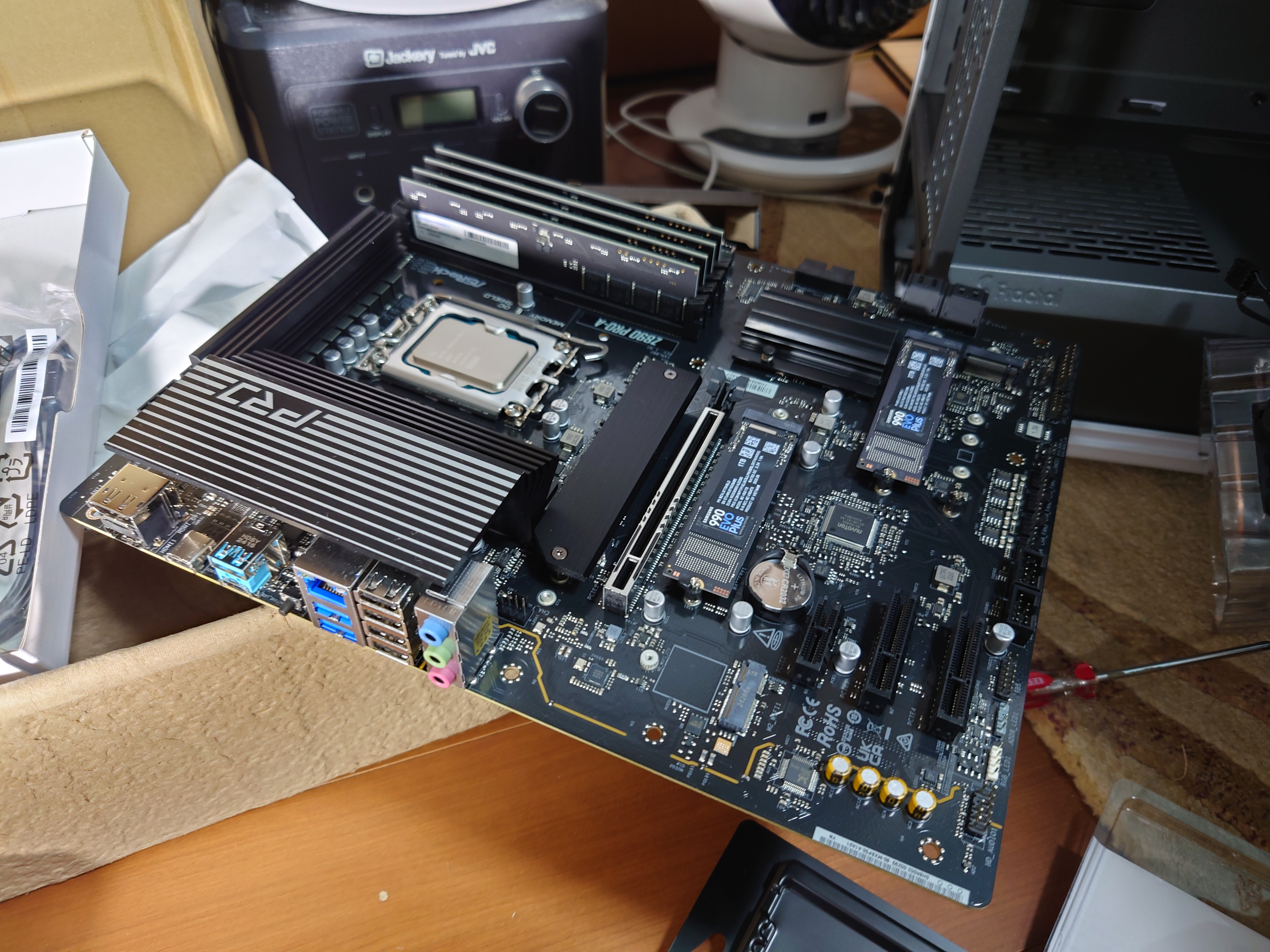 部品取り付け完了１