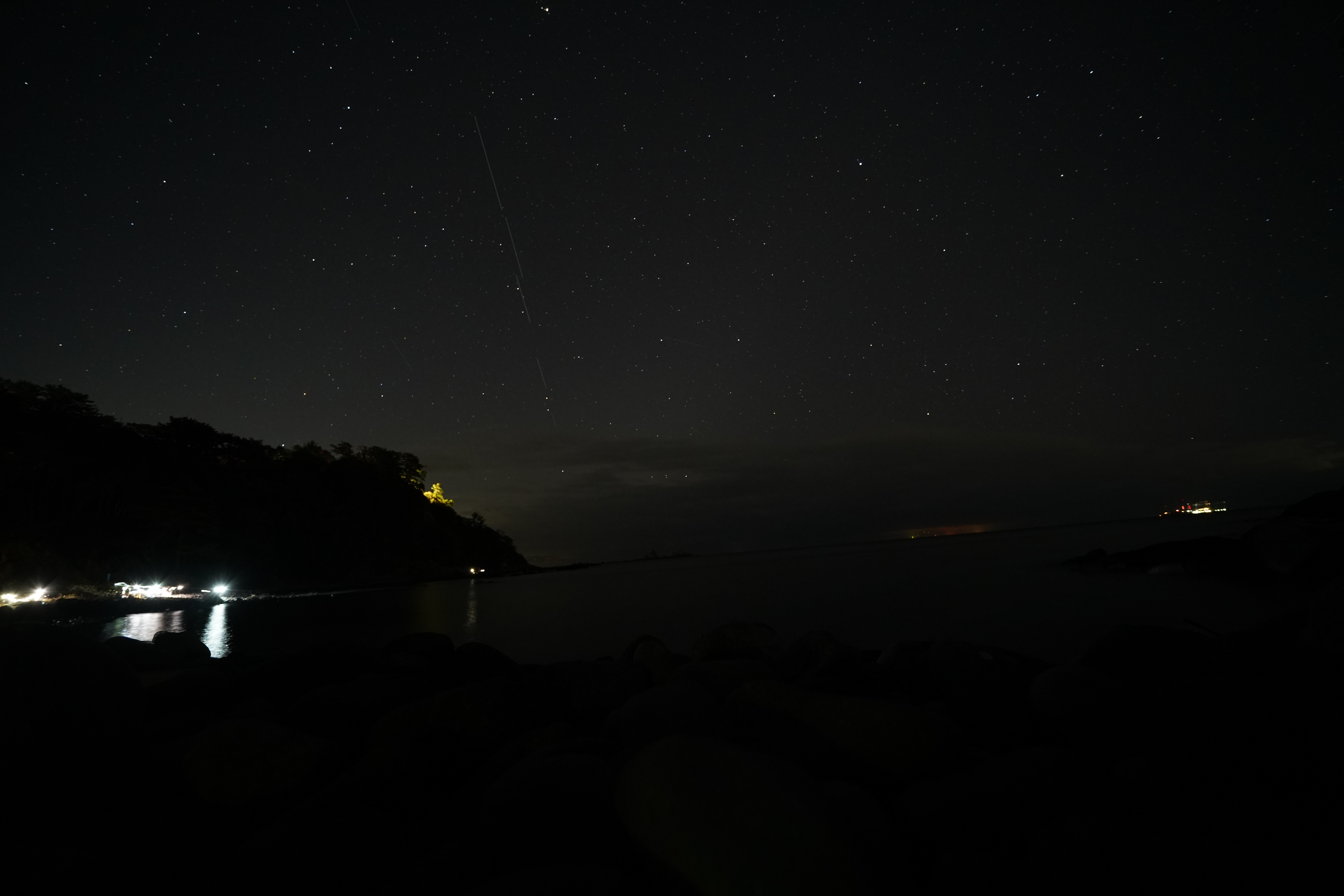 真鶴岬の星空６と衛星5基