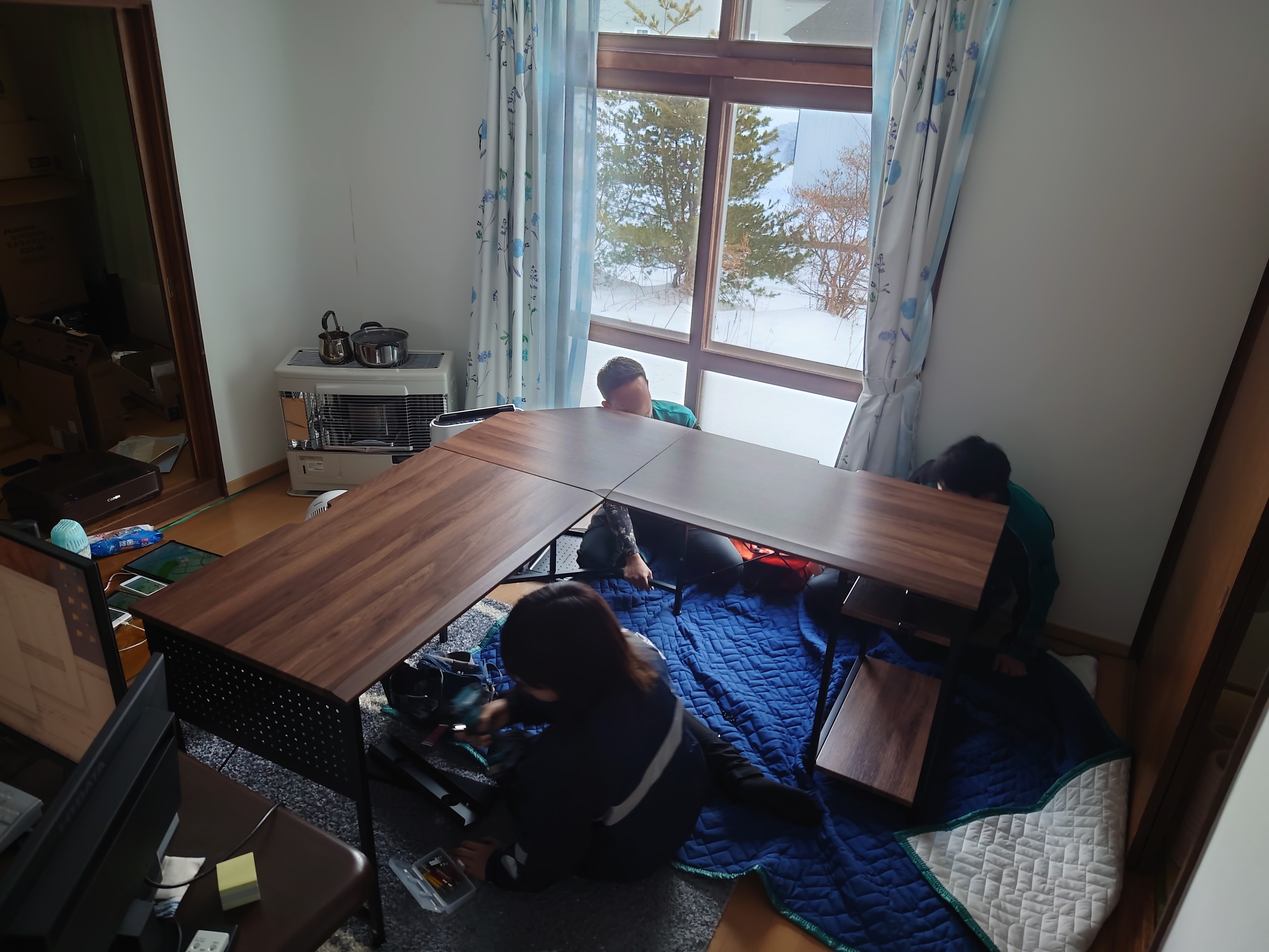 説明書を見ずに組み立てられていく