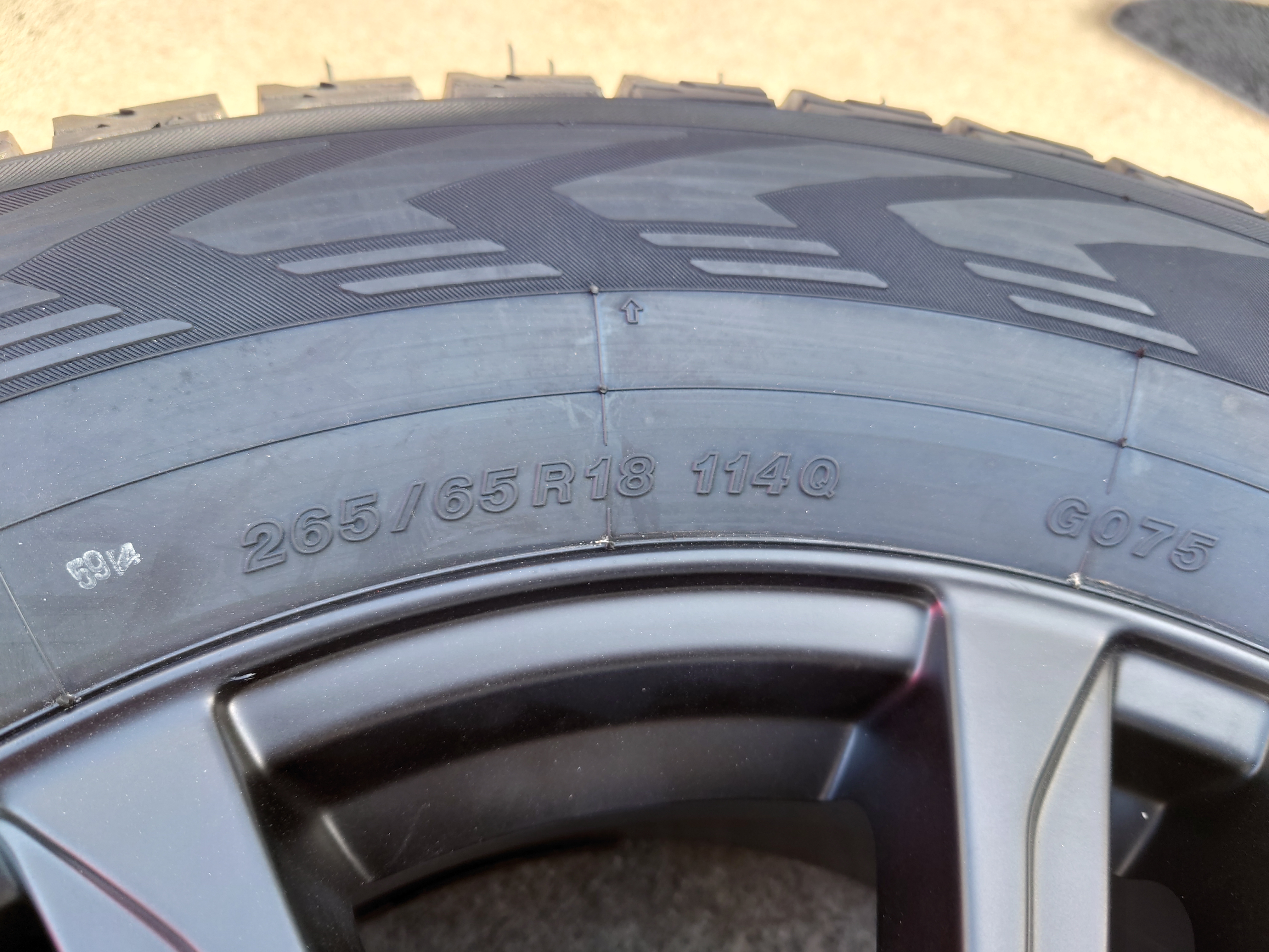 標準の265／65R18