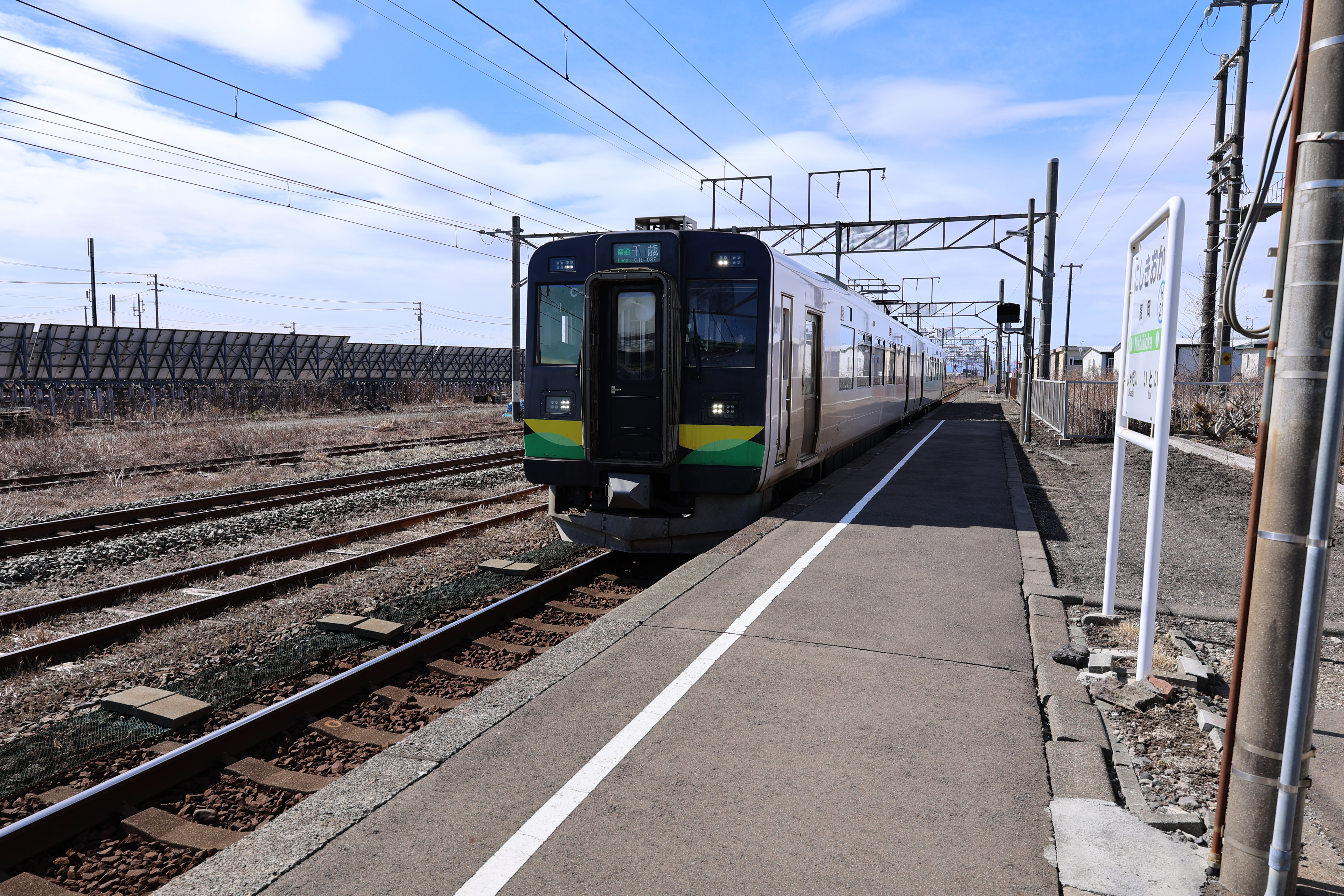 錦岡駅より、室蘭本線の普通千歳行き２