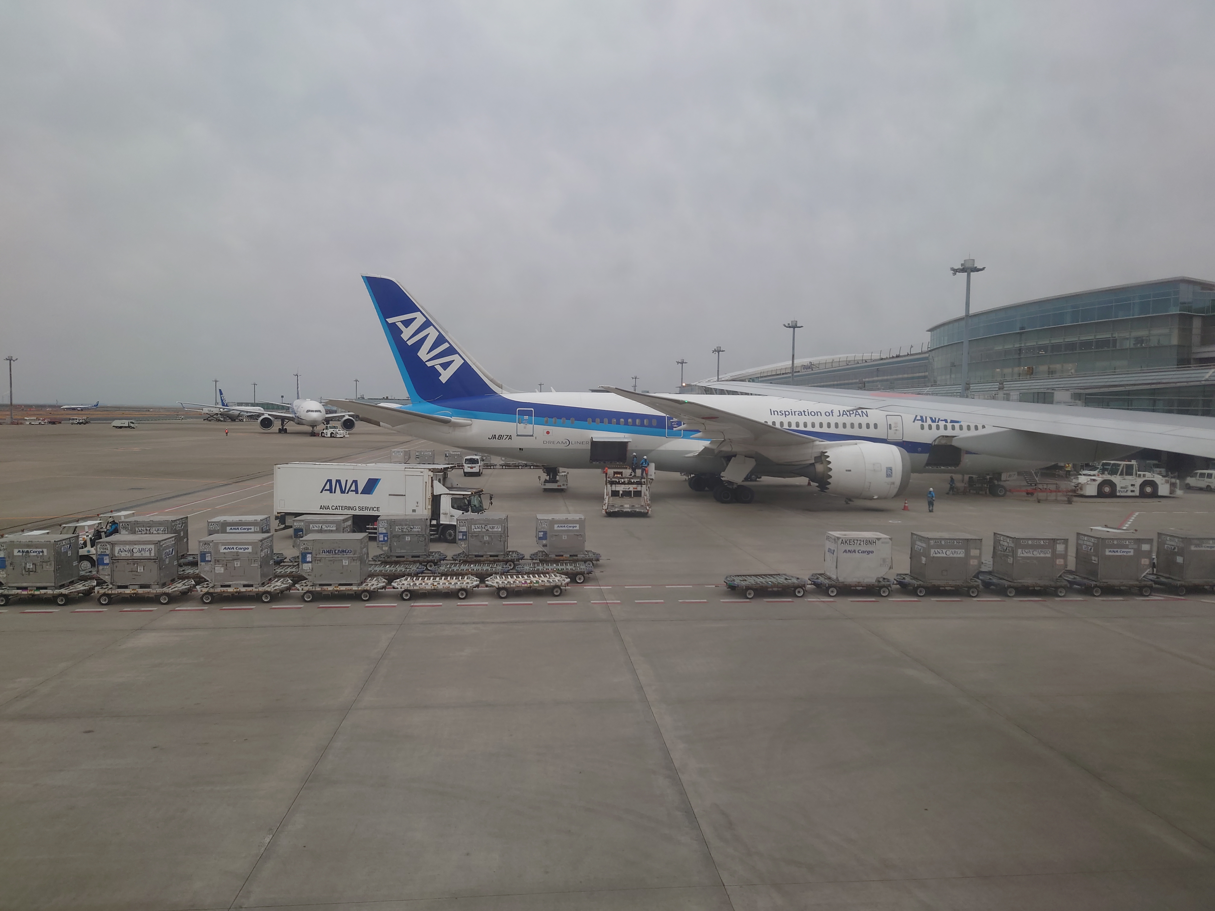 羽田空港に着陸