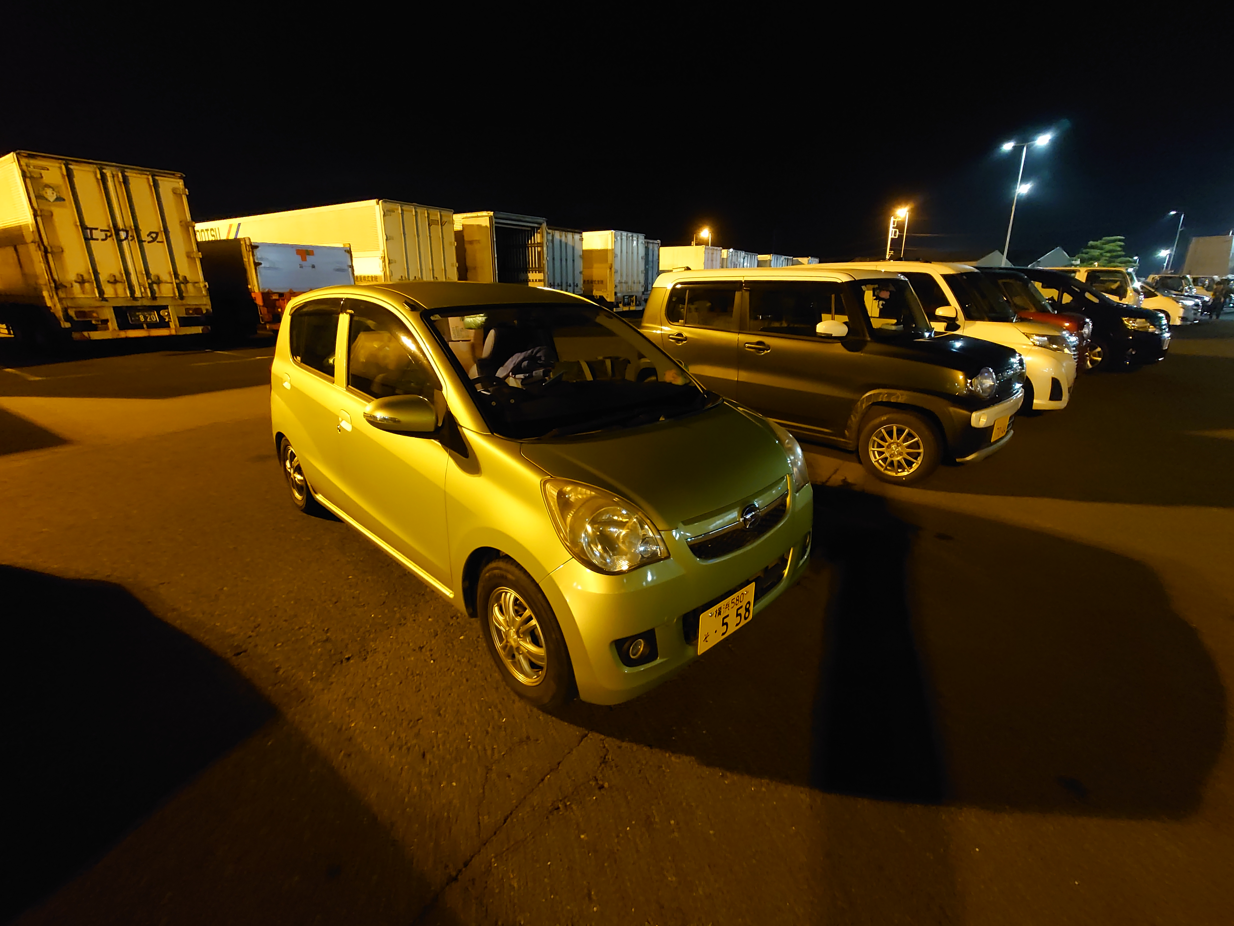 搭乗手続きのために仮駐車 搭乗手続きのために仮駐車